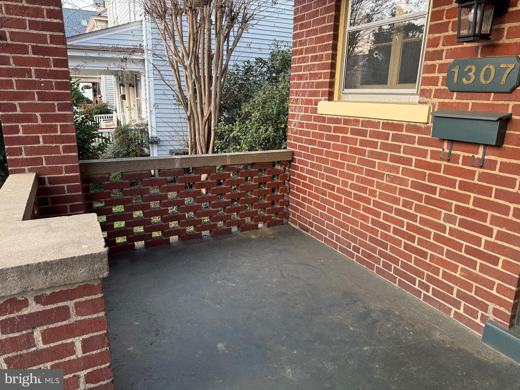 DOWNTOWN FREDERICKSBURG - Residential Lease