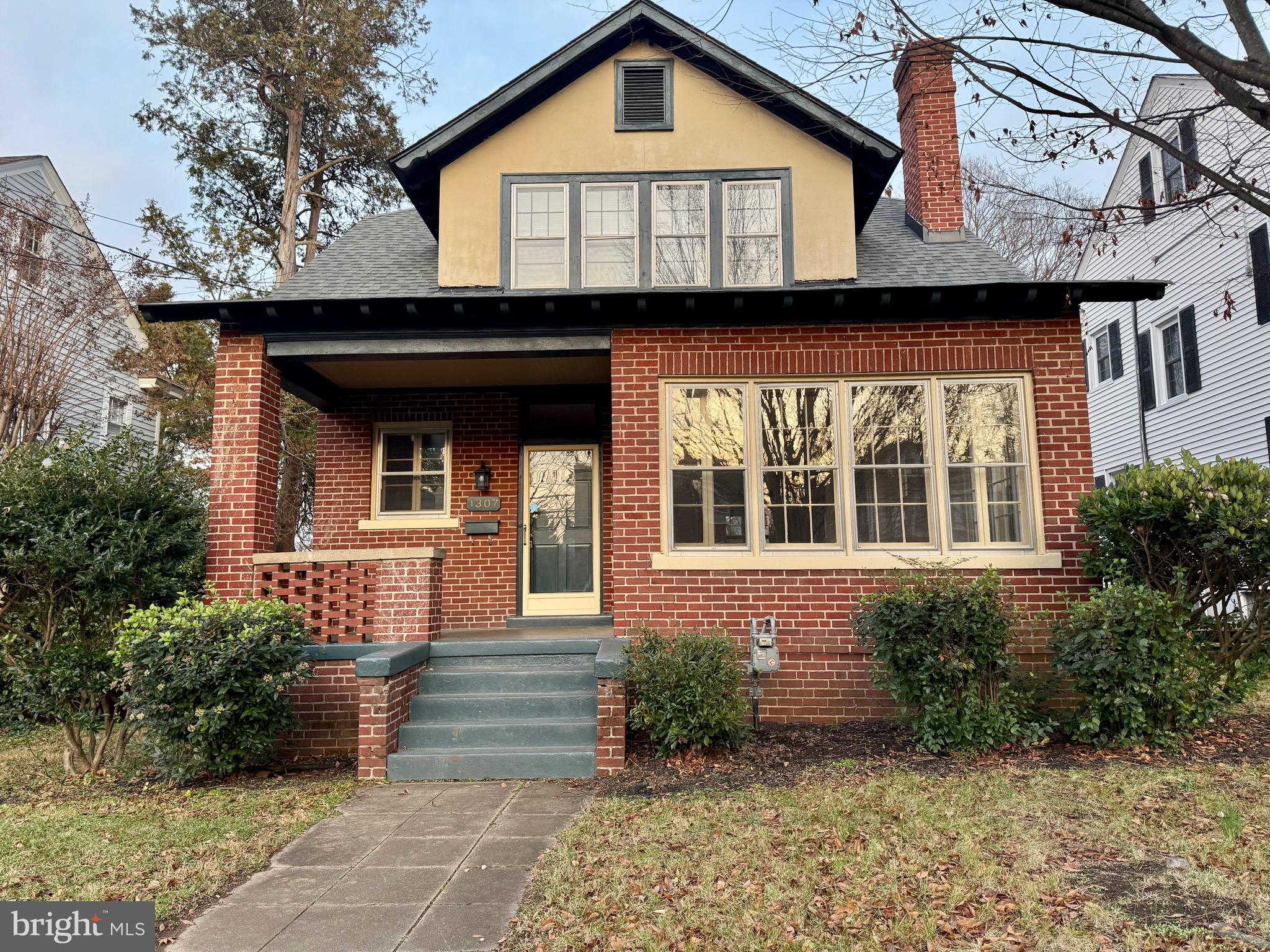 DOWNTOWN FREDERICKSBURG - Residential Lease