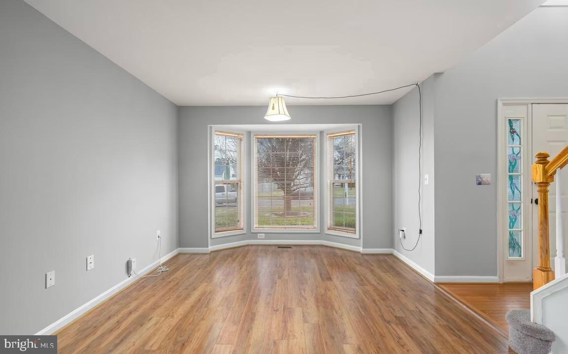 4 SAINT IVES COURT