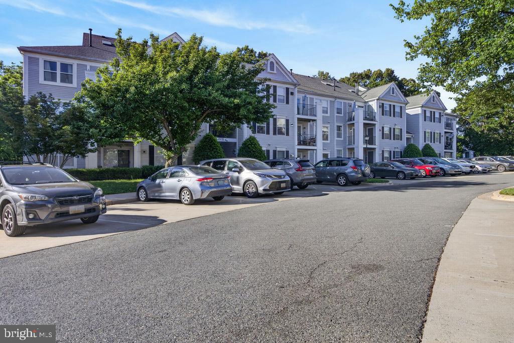Photo 1 of 46 — 10021 VANDERBILT CIRCLE 2, ROCKVILLE, MD 20850