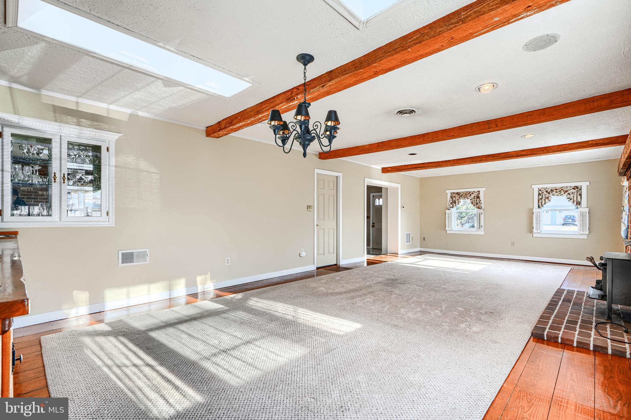 4312 SILVER SPRING ROAD