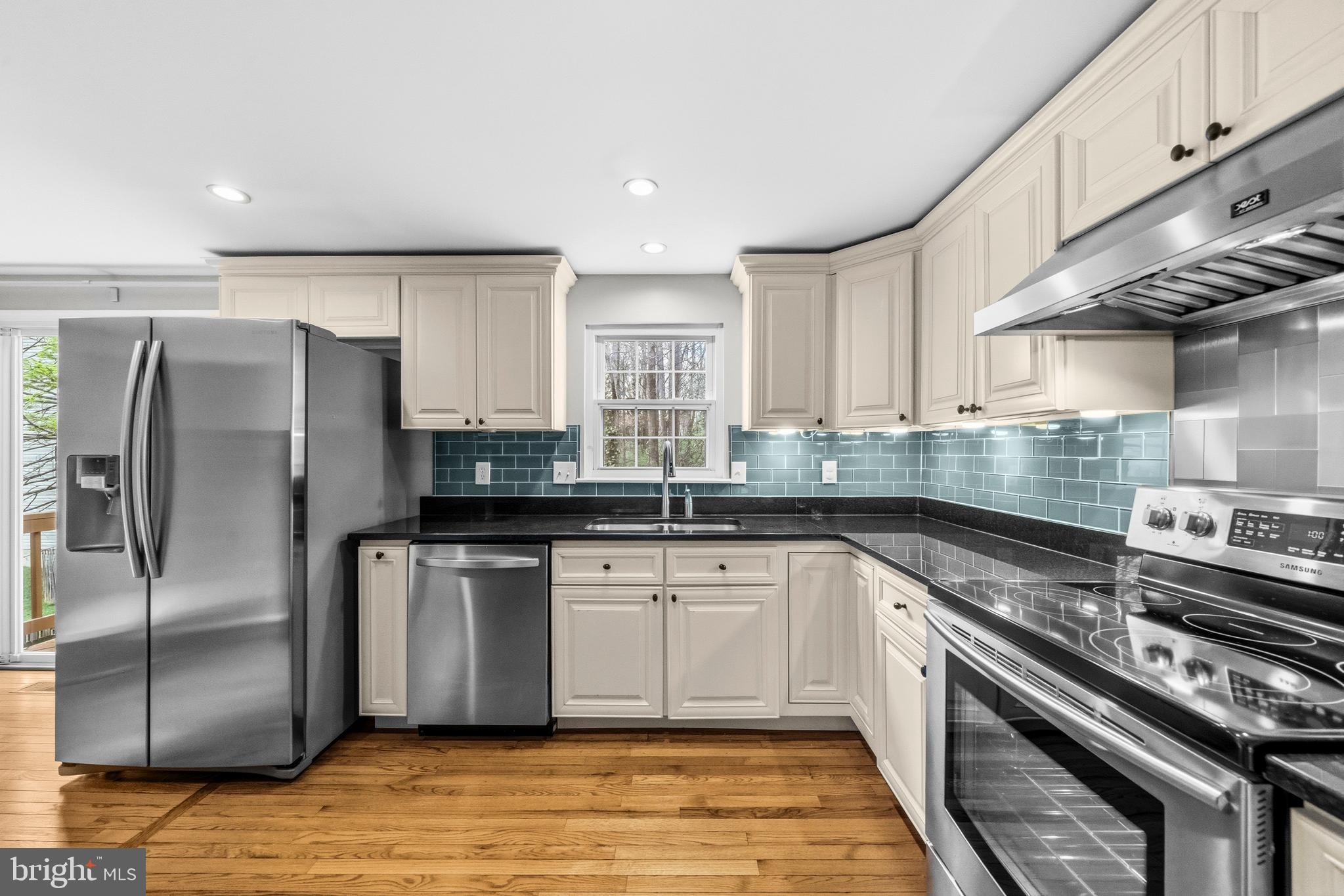 BURKE CENTRE - Residential