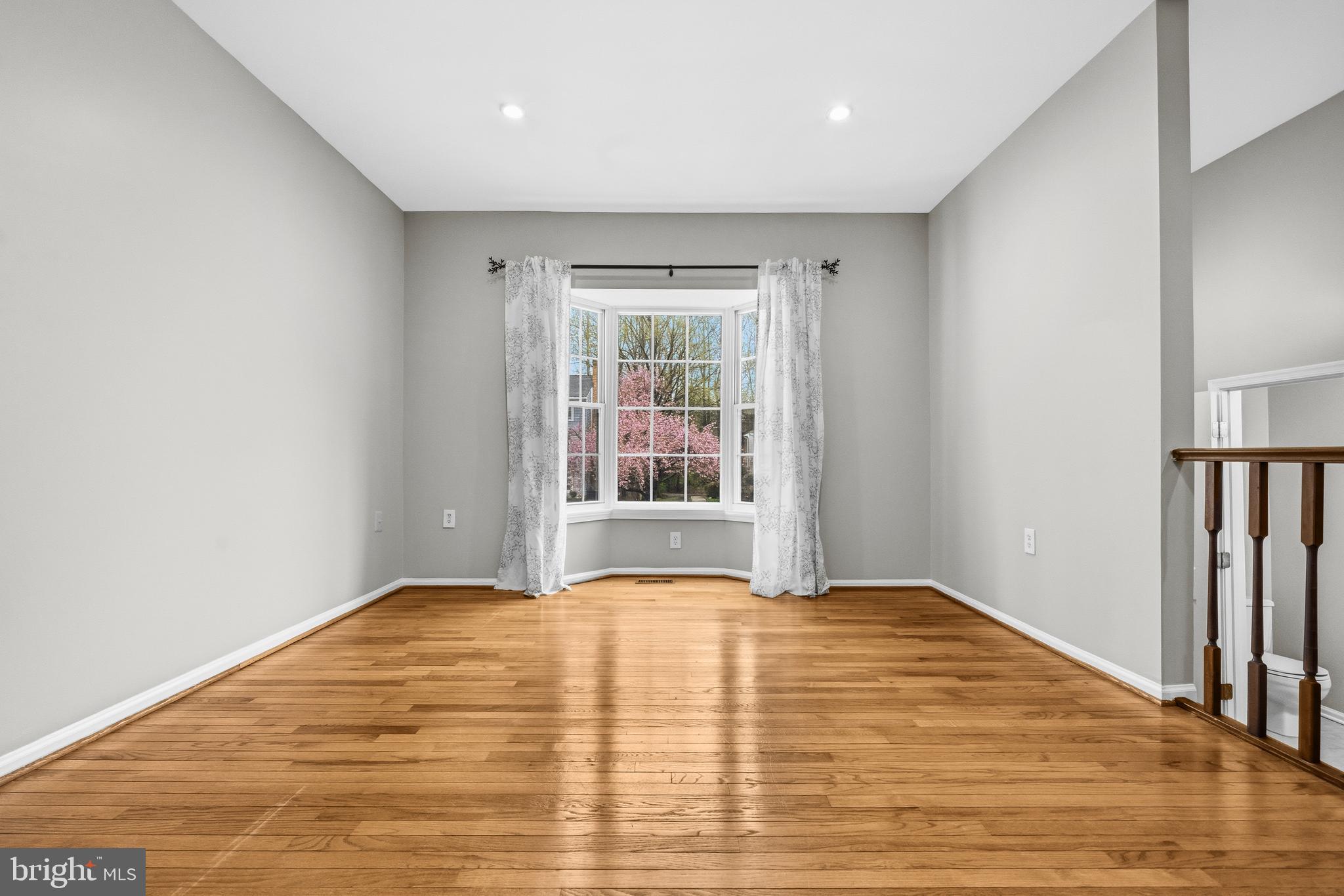 BURKE CENTRE - Residential