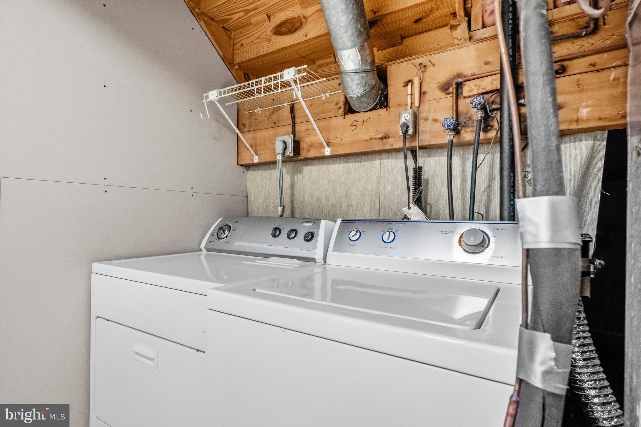 BURKE CENTRE - Residential