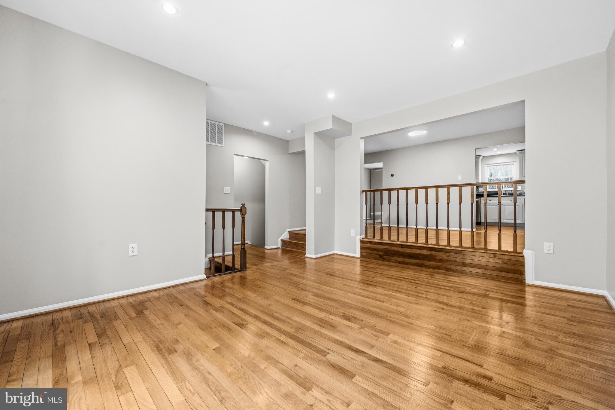 BURKE CENTRE - Residential