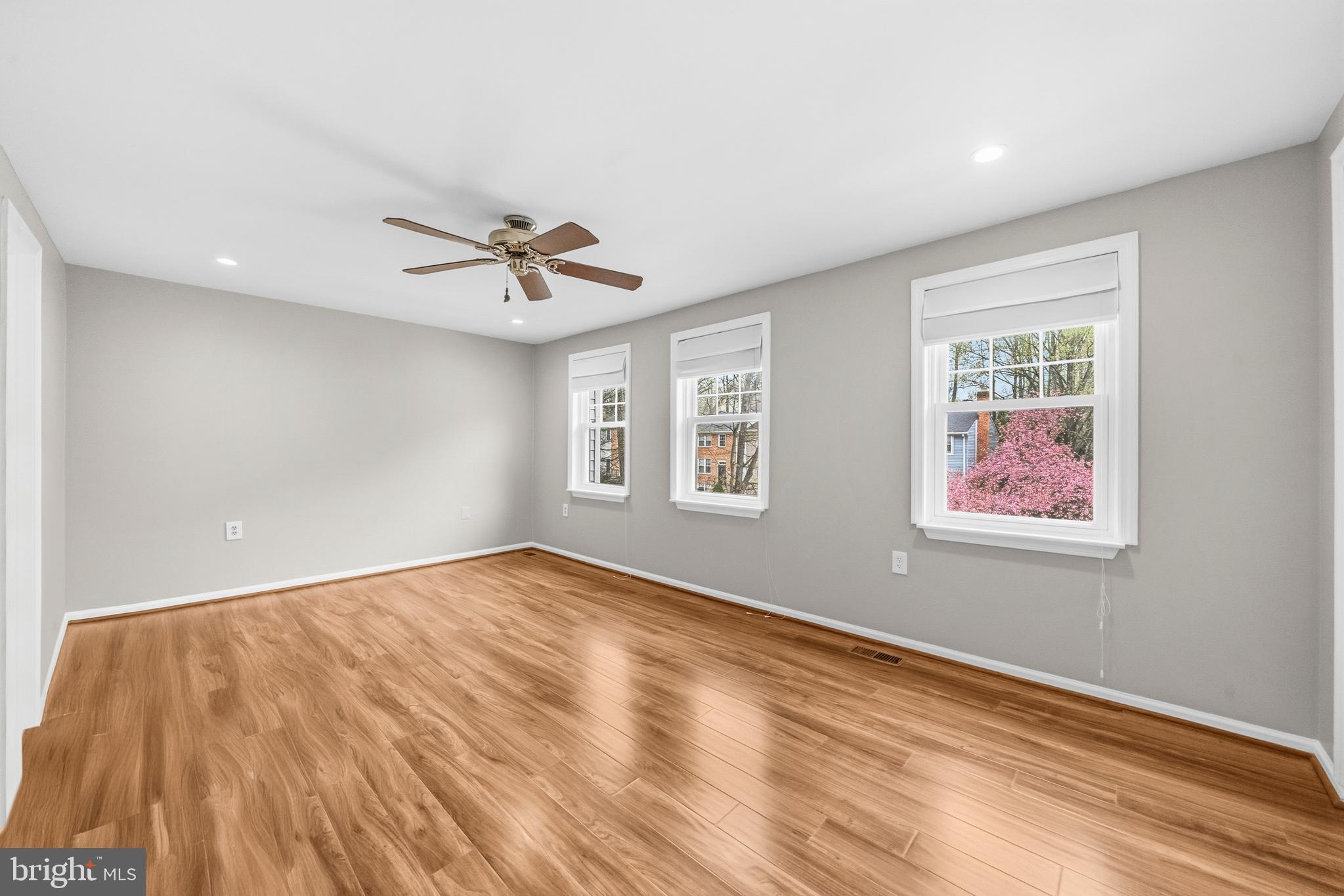 BURKE CENTRE - Residential