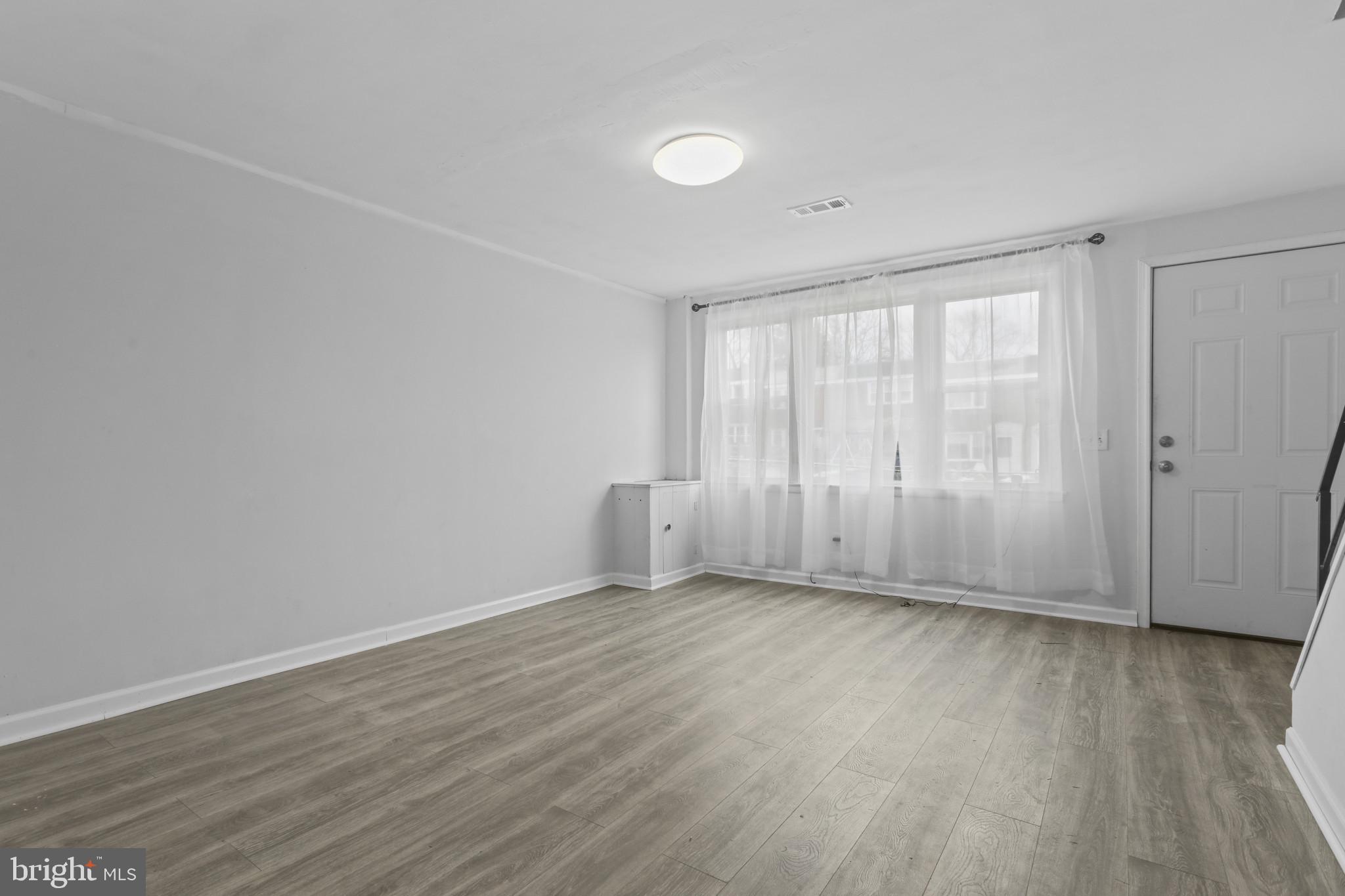 LAKELAND - Residential