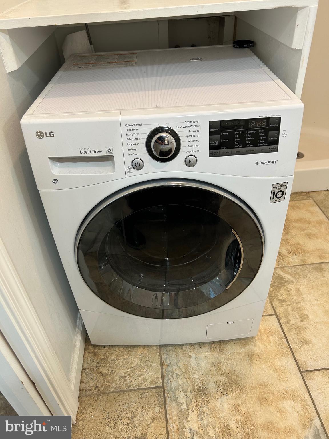 OATLANDS - Residential Lease