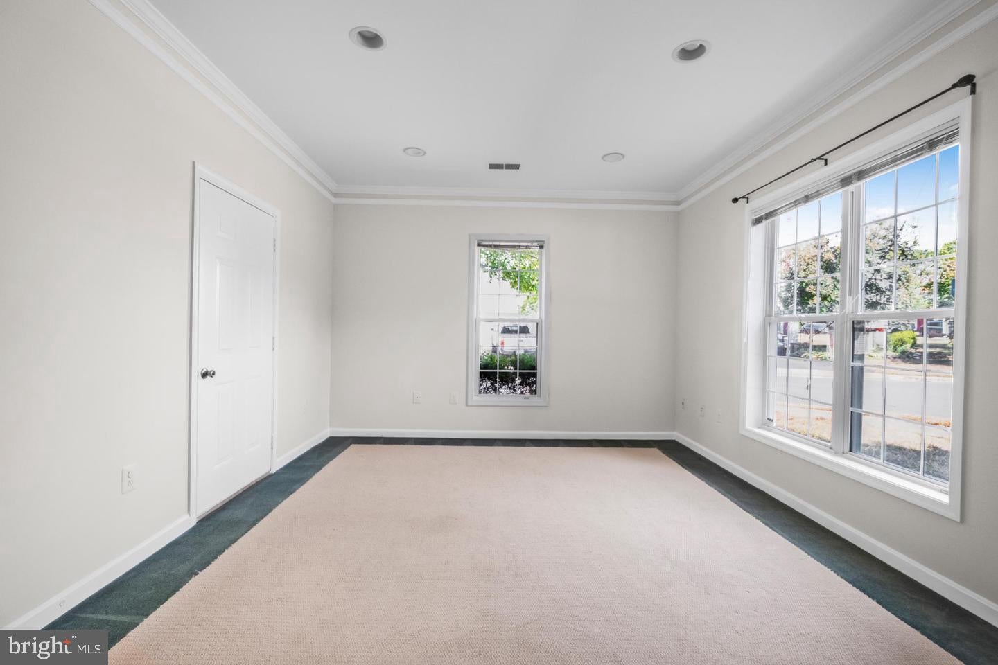 2542 LOGAN WOOD