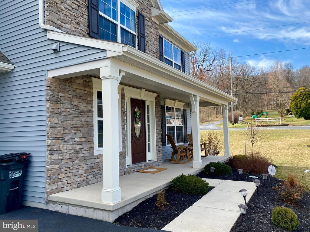 Photo of 1 SANDSTONE DR, STEVENS, PA 17578 (MLS # PALA2032360)