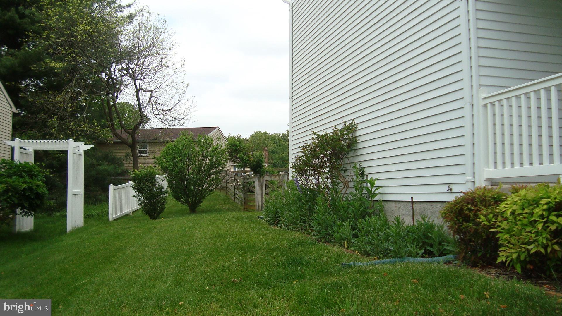 PINEDALE WOODS - Residential