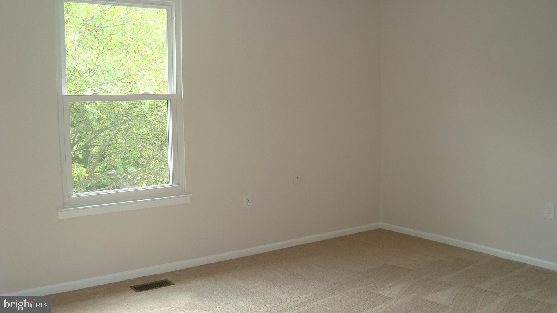 PINEDALE WOODS - Residential