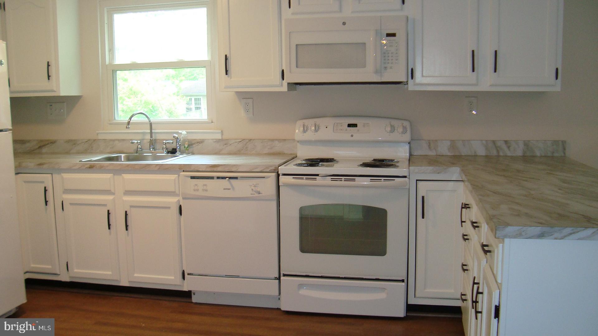 PINEDALE WOODS - Residential