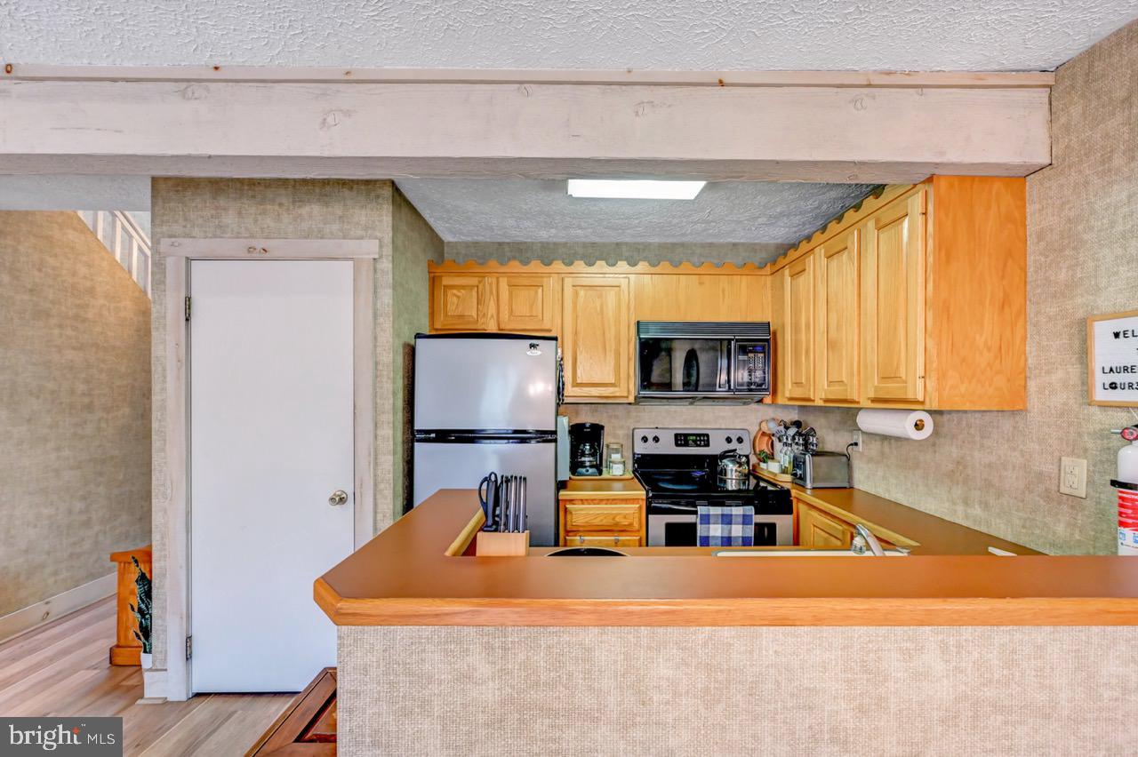 SNOW RIDGE VILLAGE - Residential