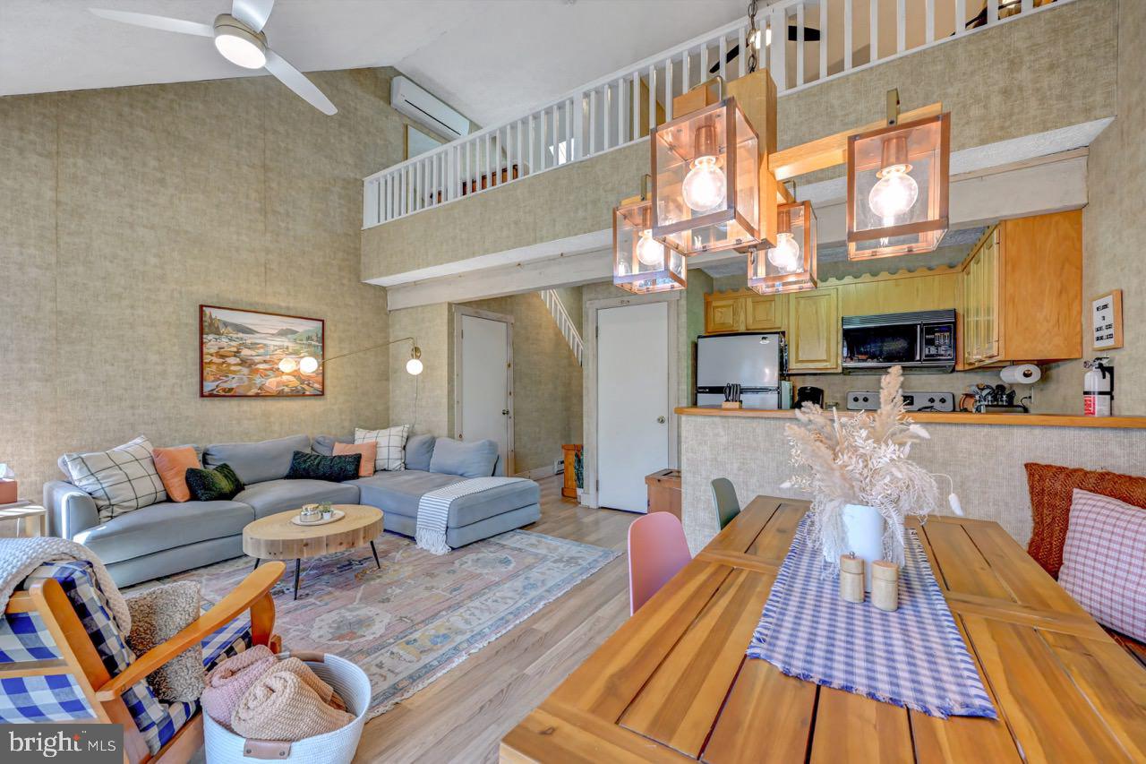 SNOW RIDGE VILLAGE - Residential