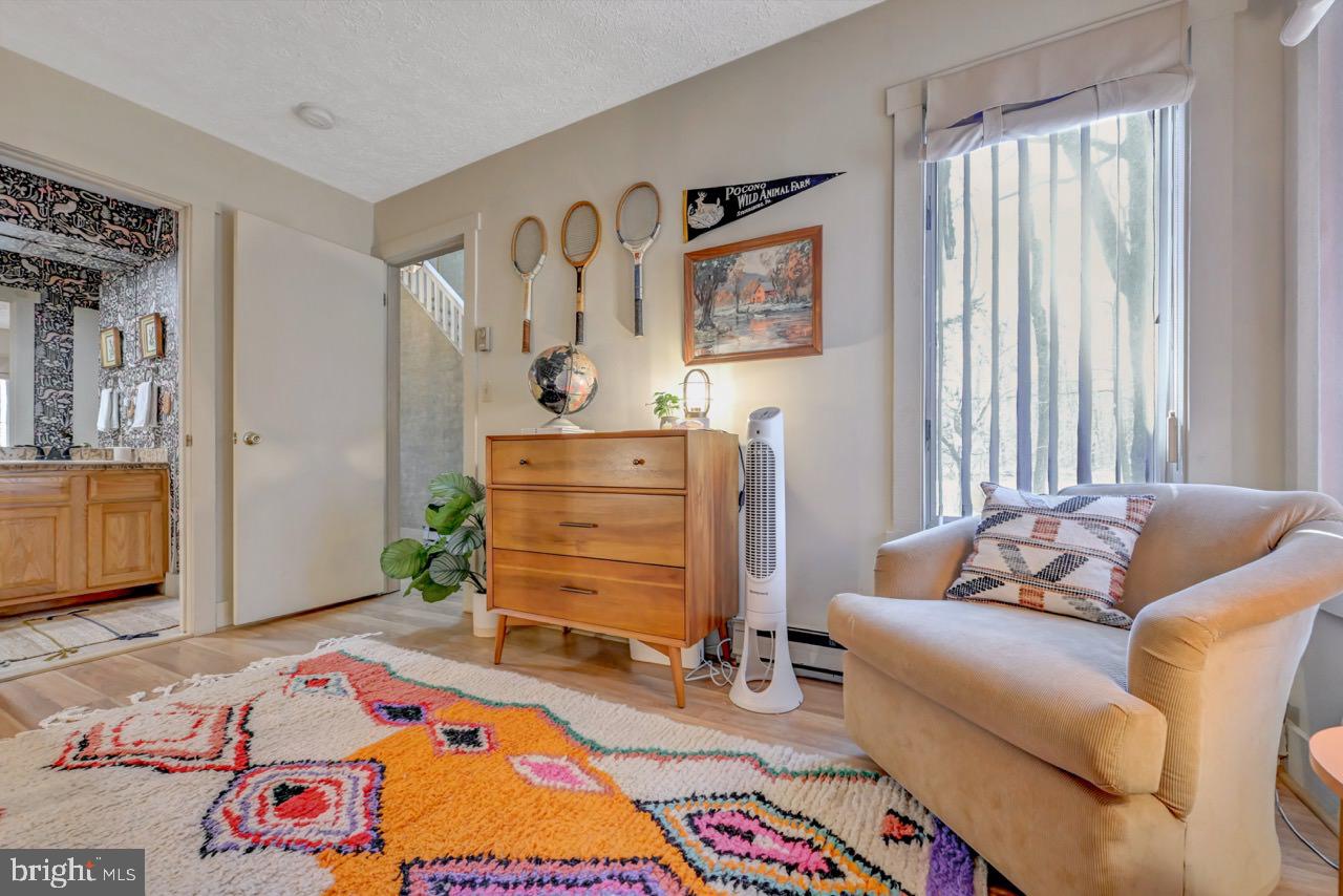 SNOW RIDGE VILLAGE - Residential