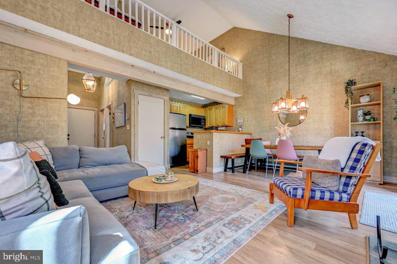 SNOW RIDGE VILLAGE - Residential