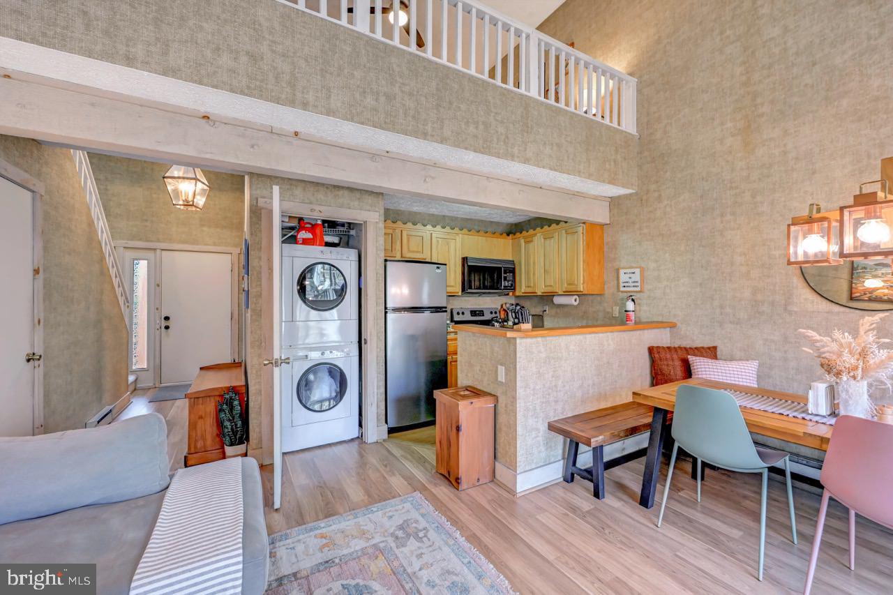 SNOW RIDGE VILLAGE - Residential