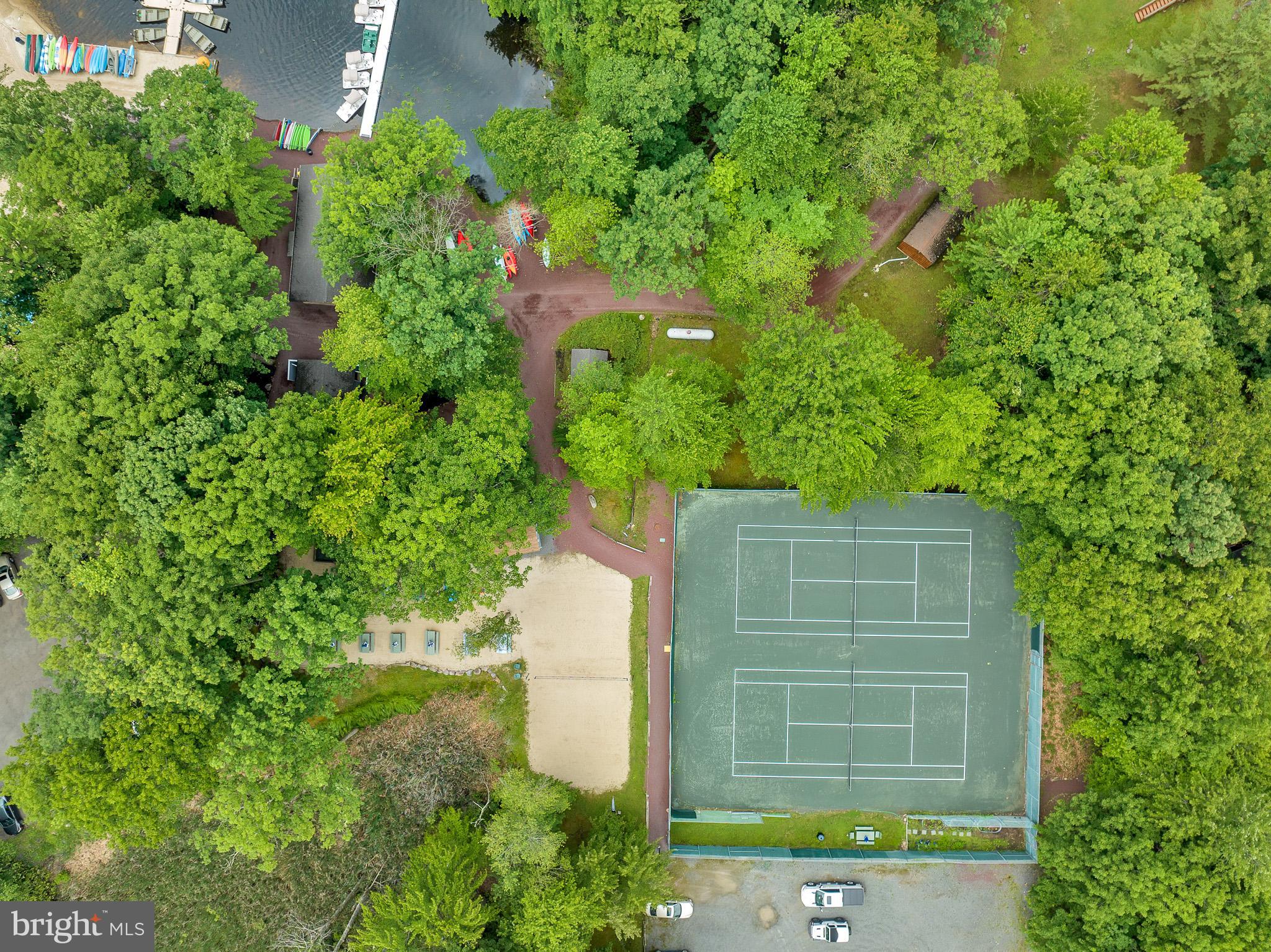 SNOW RIDGE VILLAGE - Residential