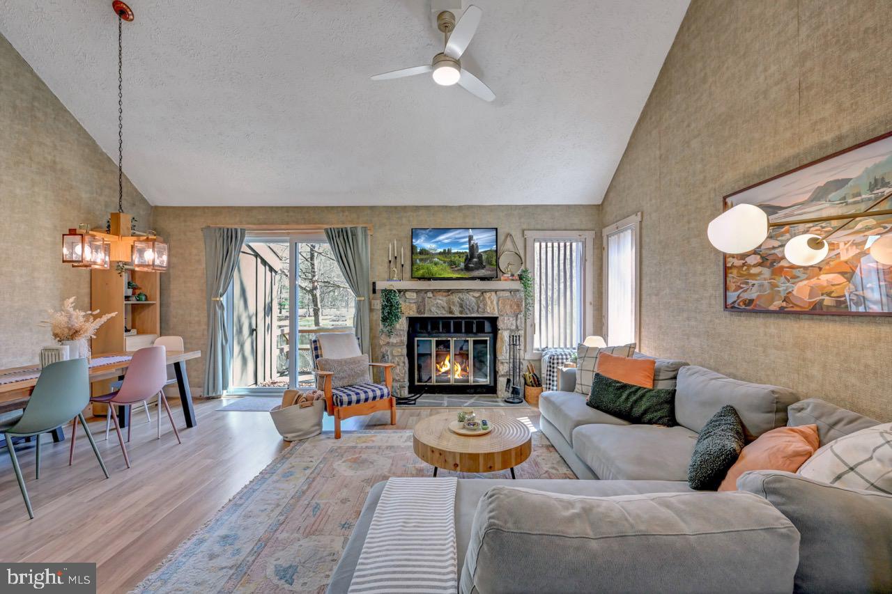 SNOW RIDGE VILLAGE - Residential