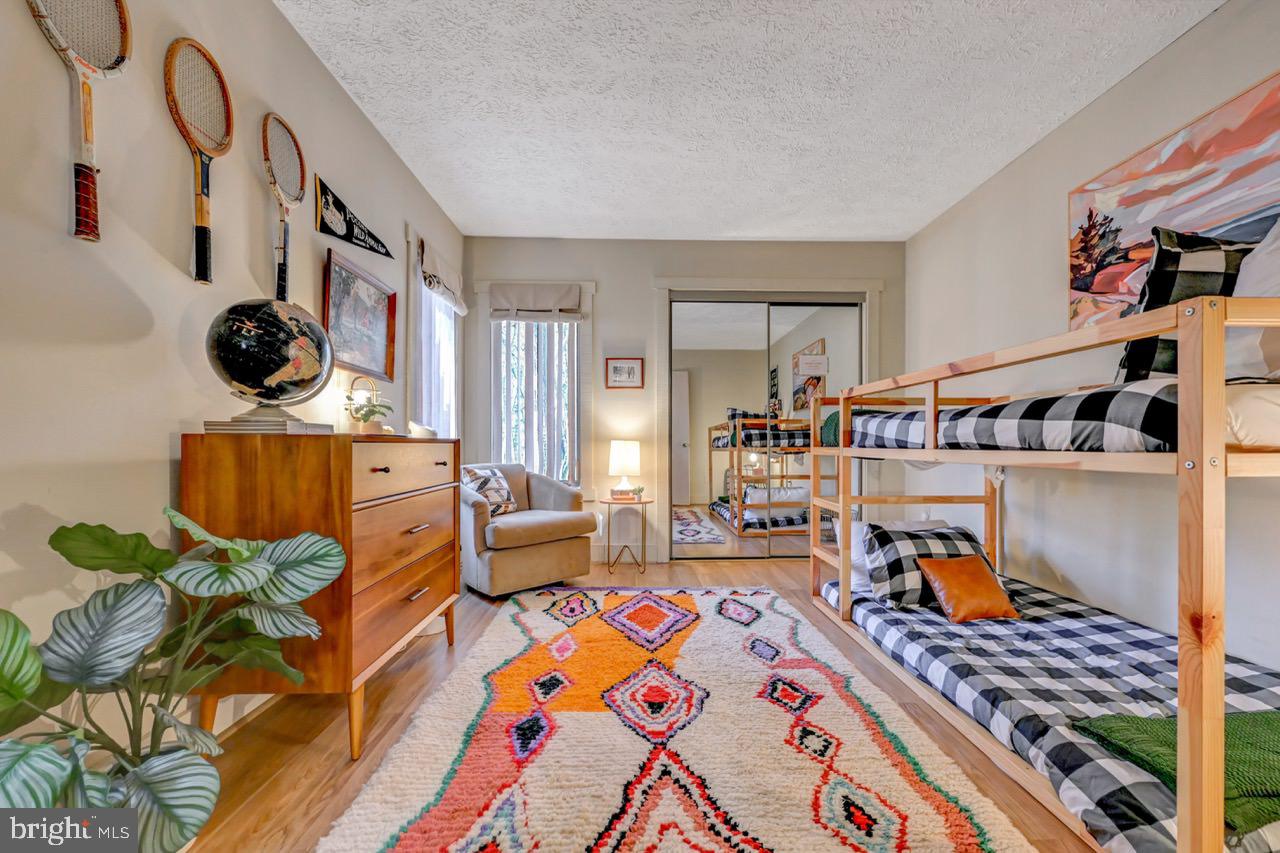 SNOW RIDGE VILLAGE - Residential