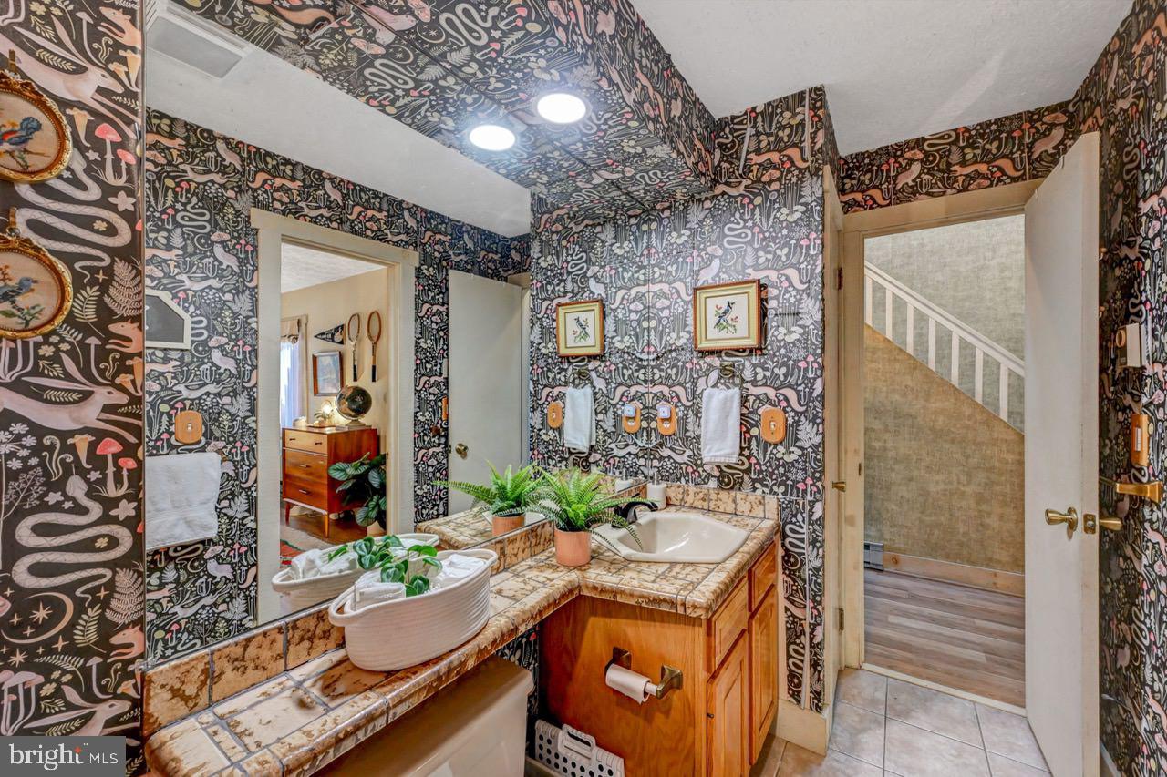 SNOW RIDGE VILLAGE - Residential