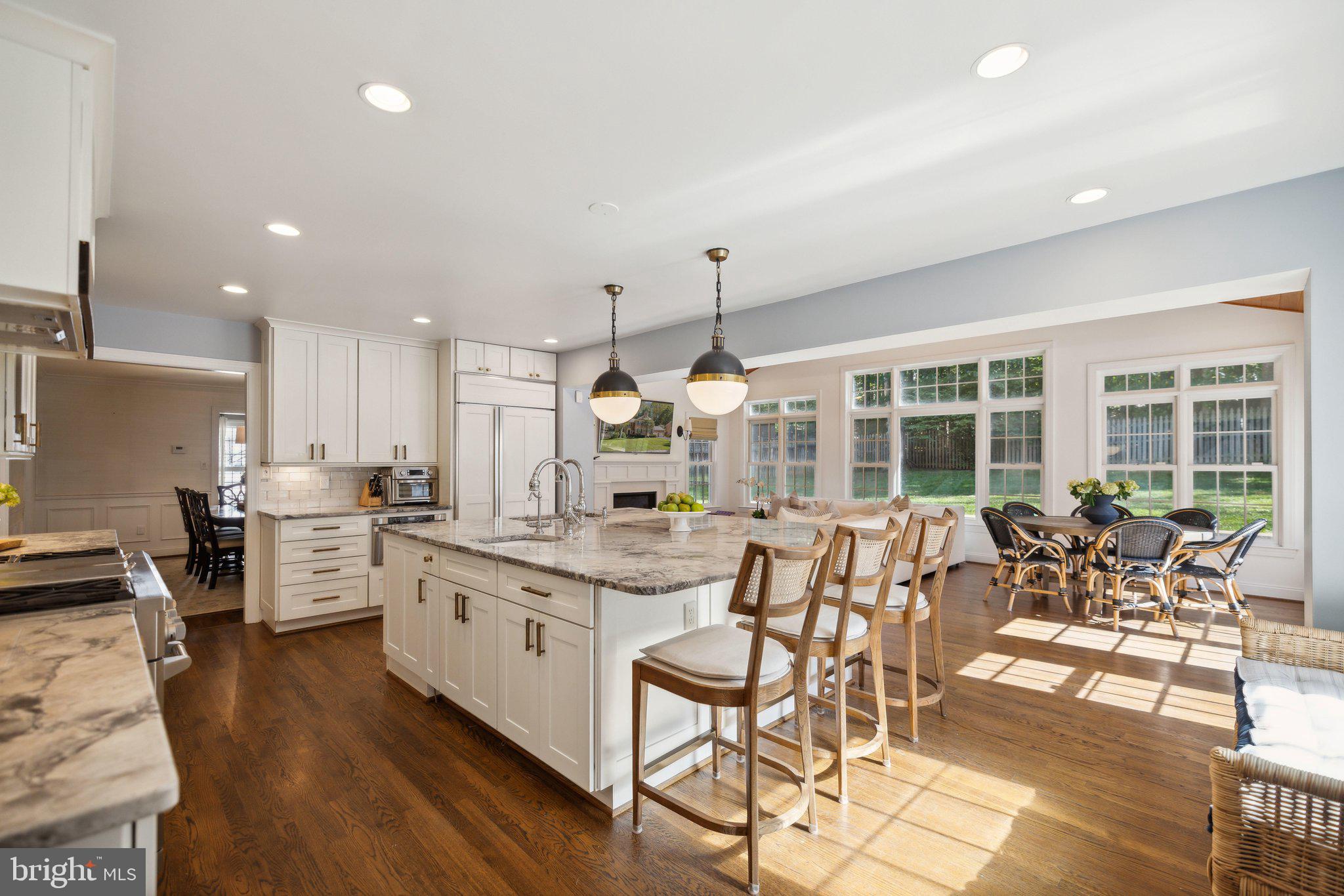 RIVER FALLS - Residential