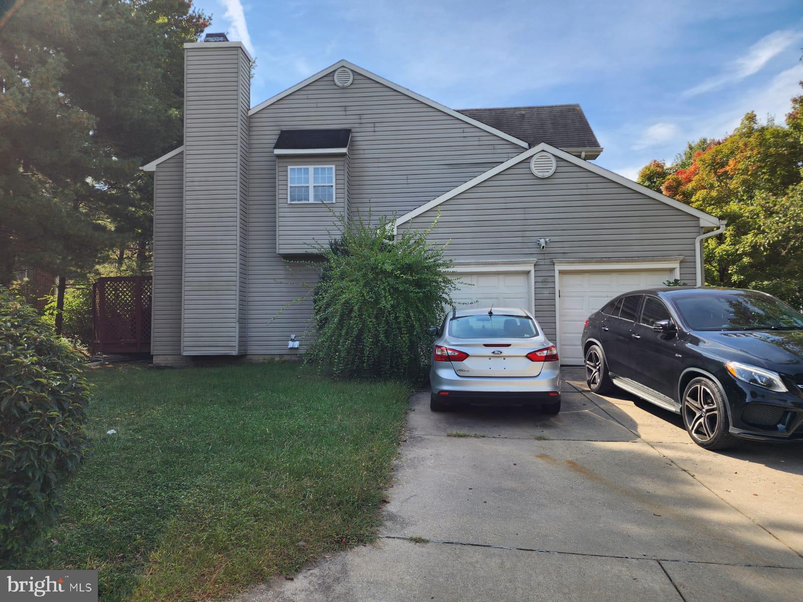 1 YELLOW LEAF COURT