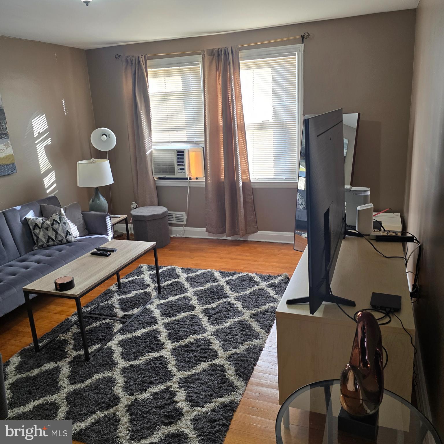 HILLEN - Residential Lease