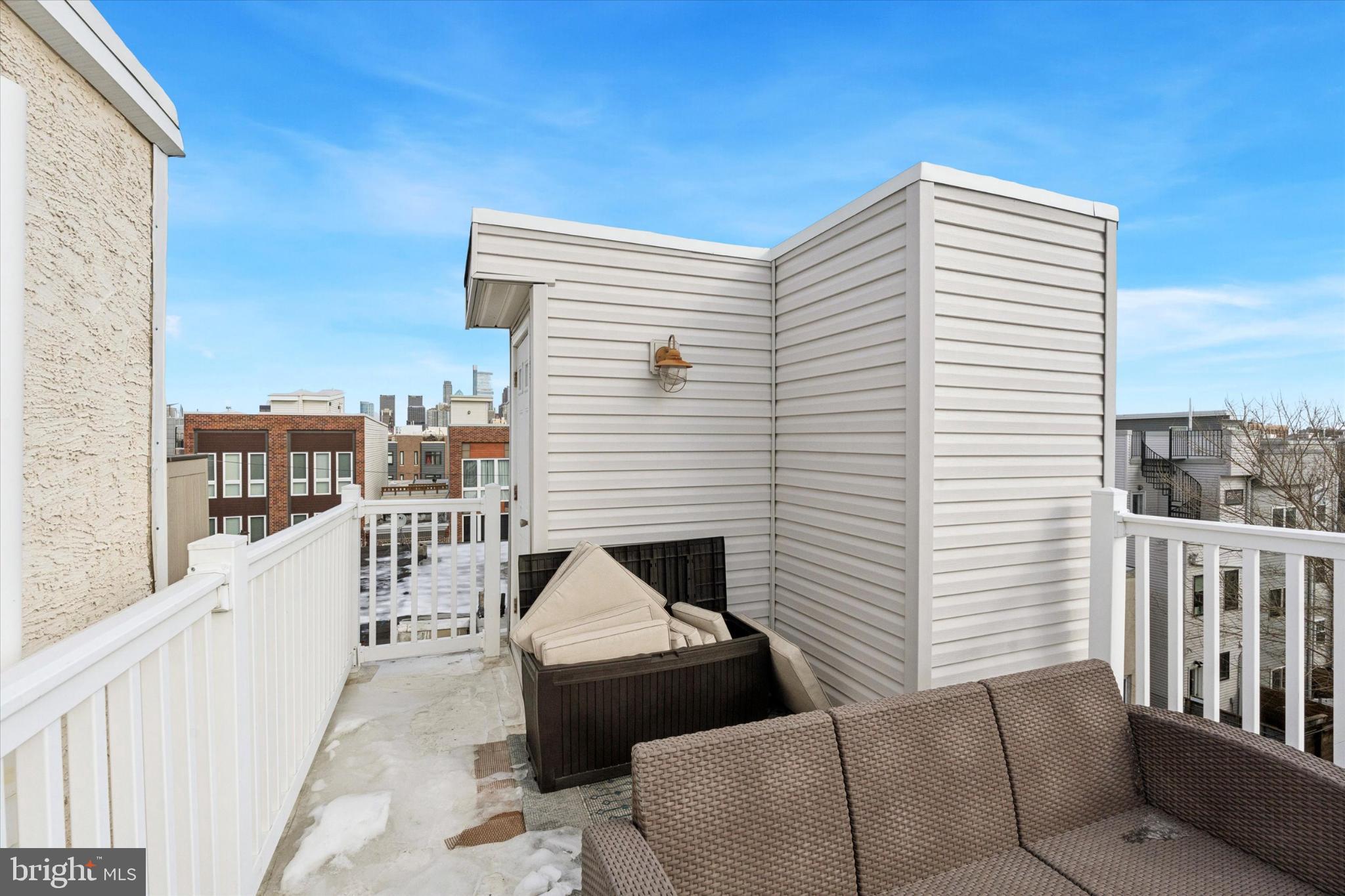 POINT BREEZE - Residential