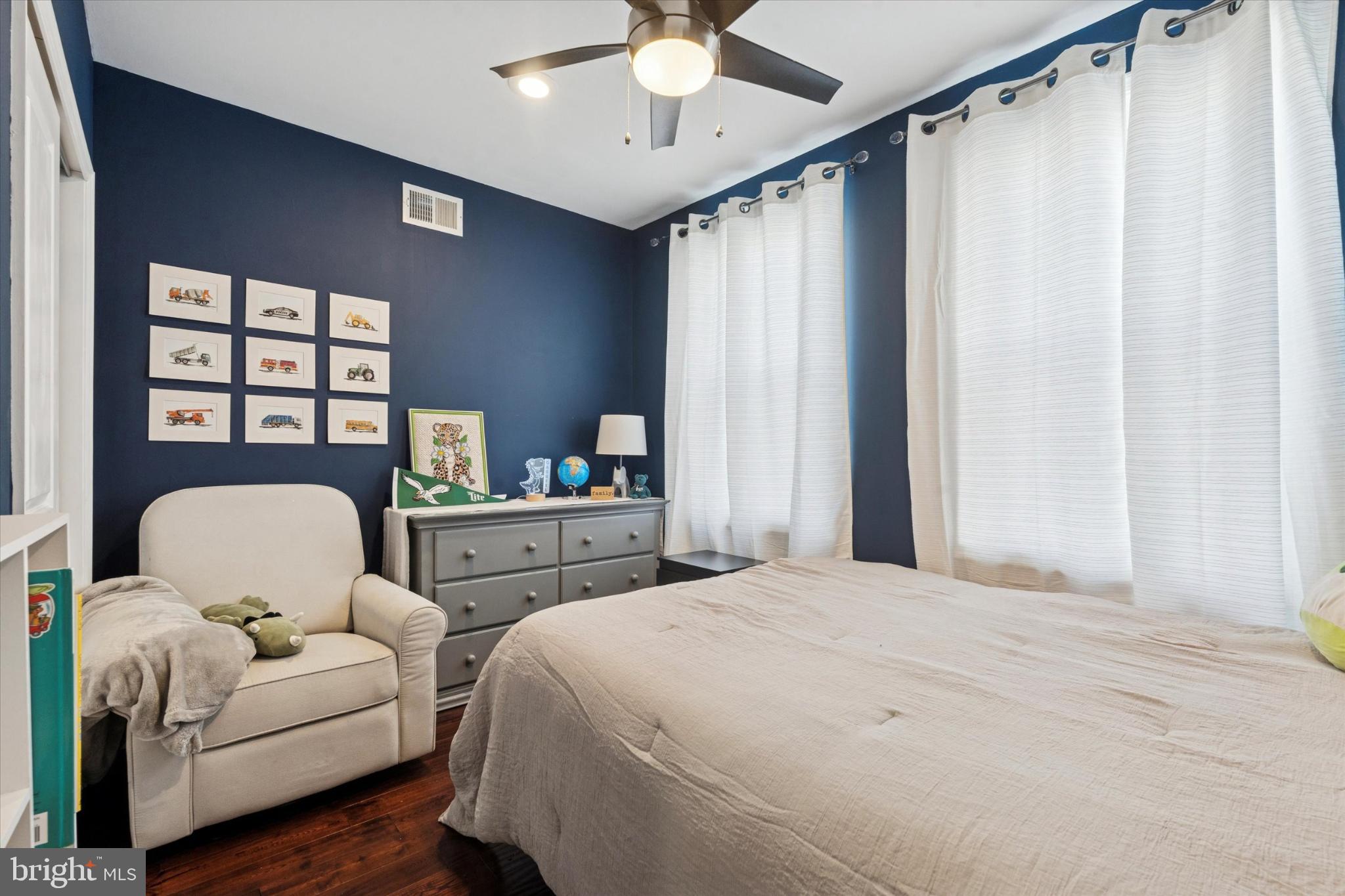 POINT BREEZE - Residential