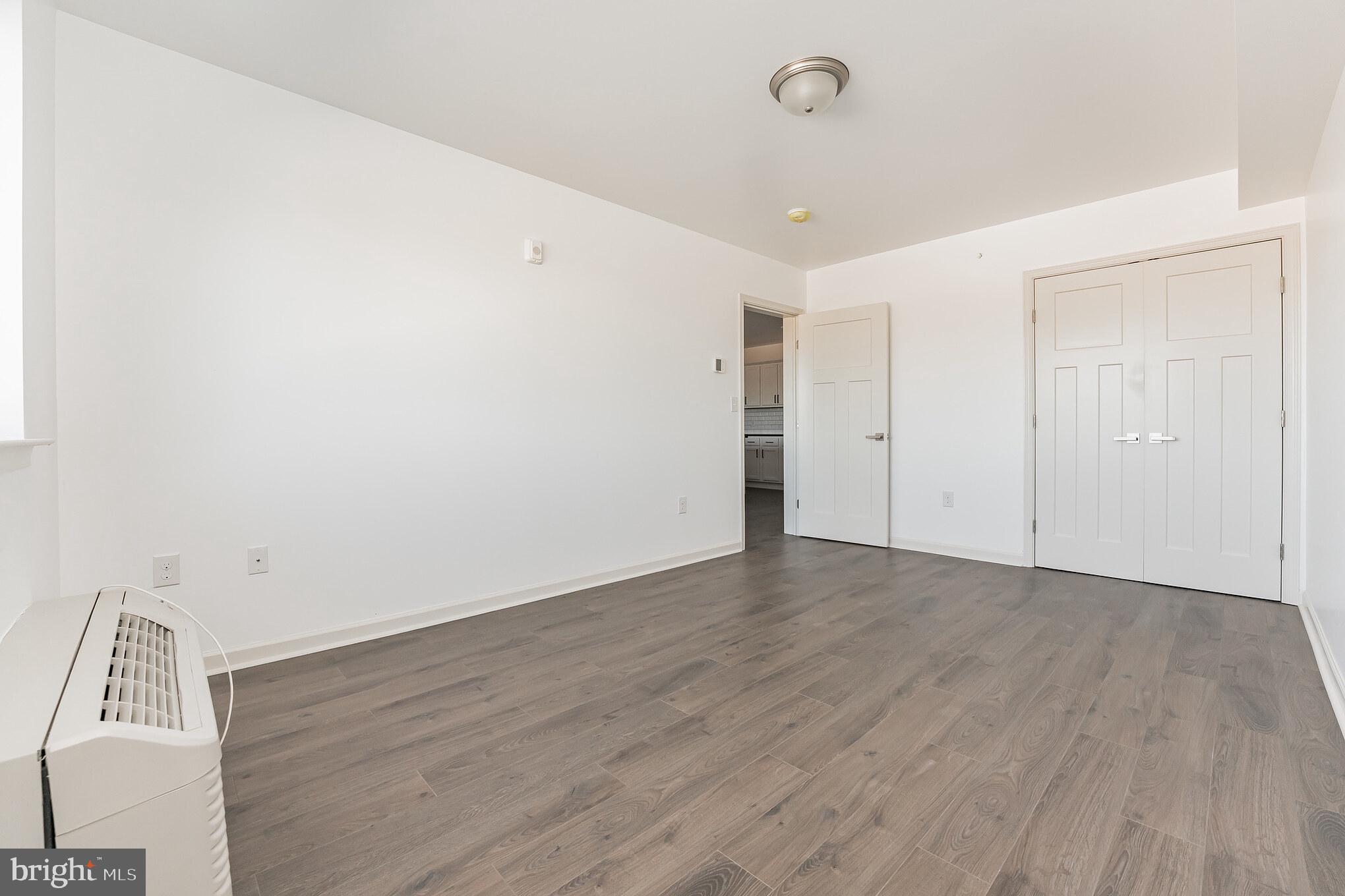 ROXBOROUGH - Residential Lease