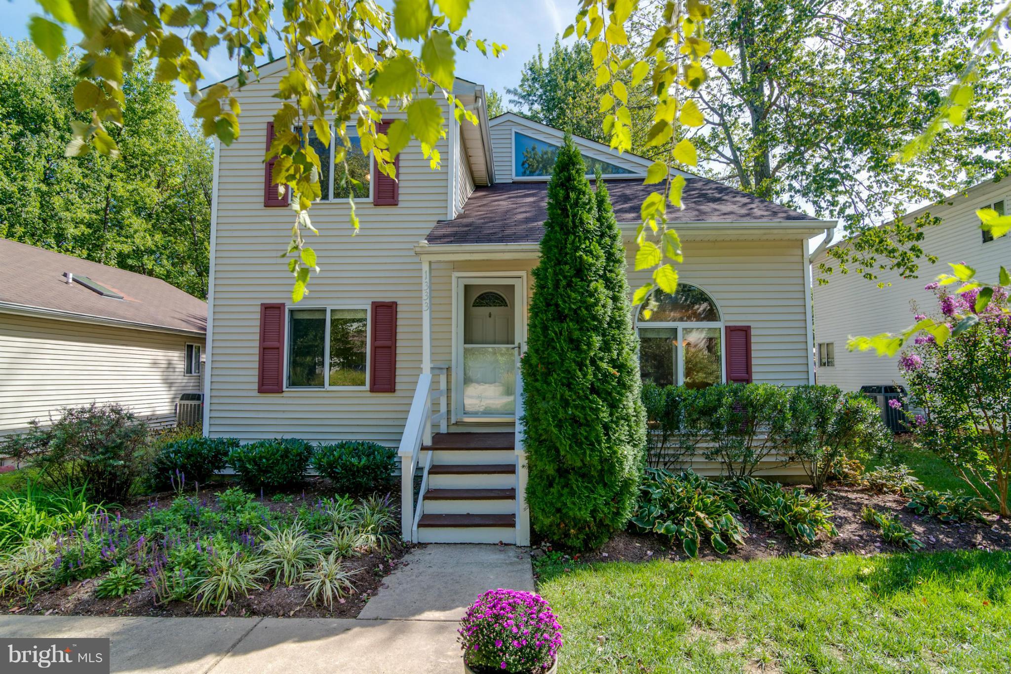 ARUNDEL ON THE BAY - Residential