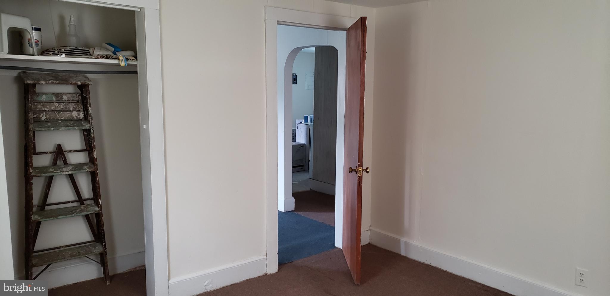 CHRIST ROCK - Residential