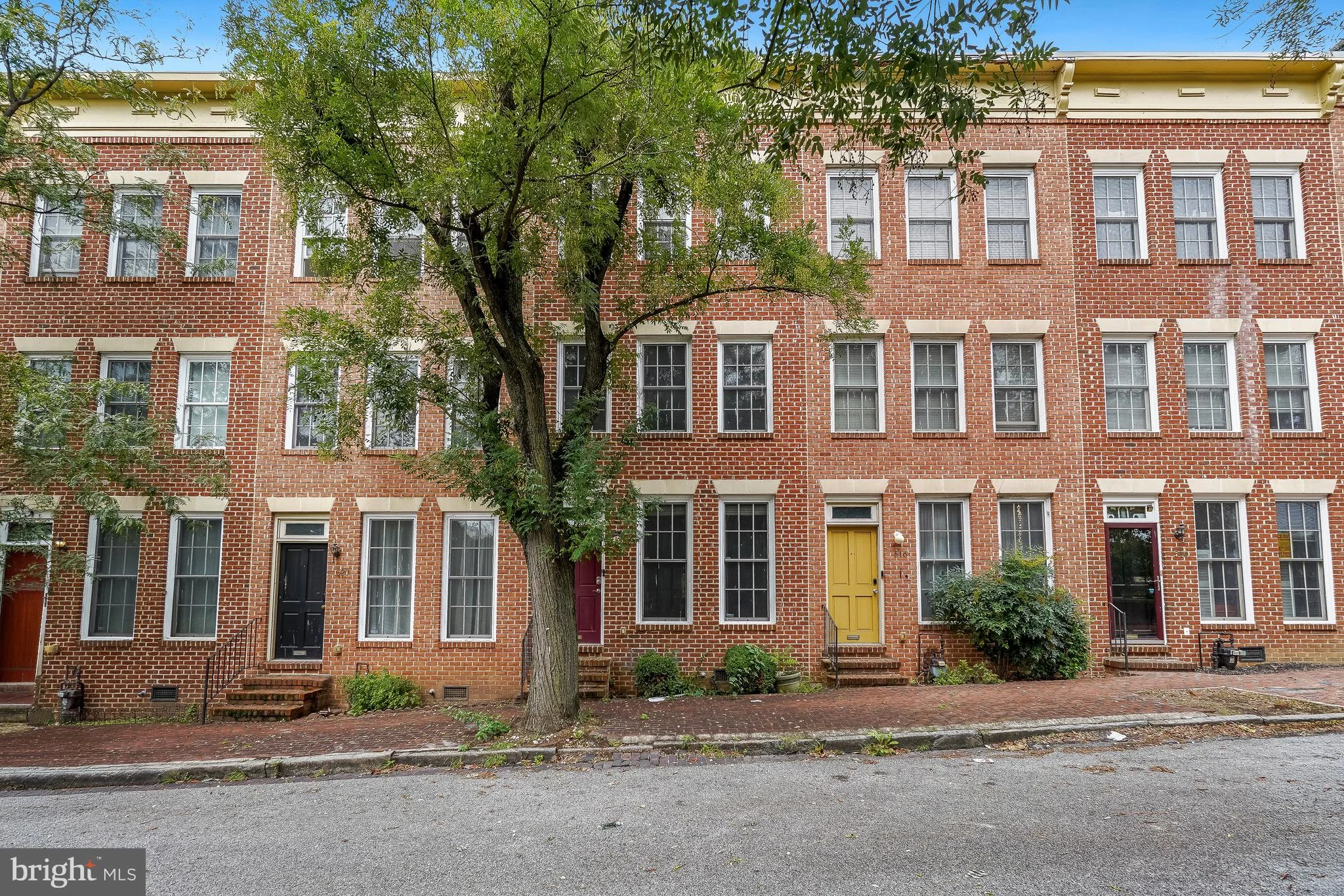518 Saint Mary Street