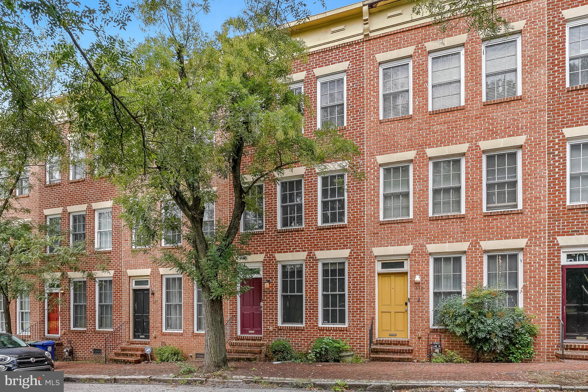 518 SAINT MARY STREET