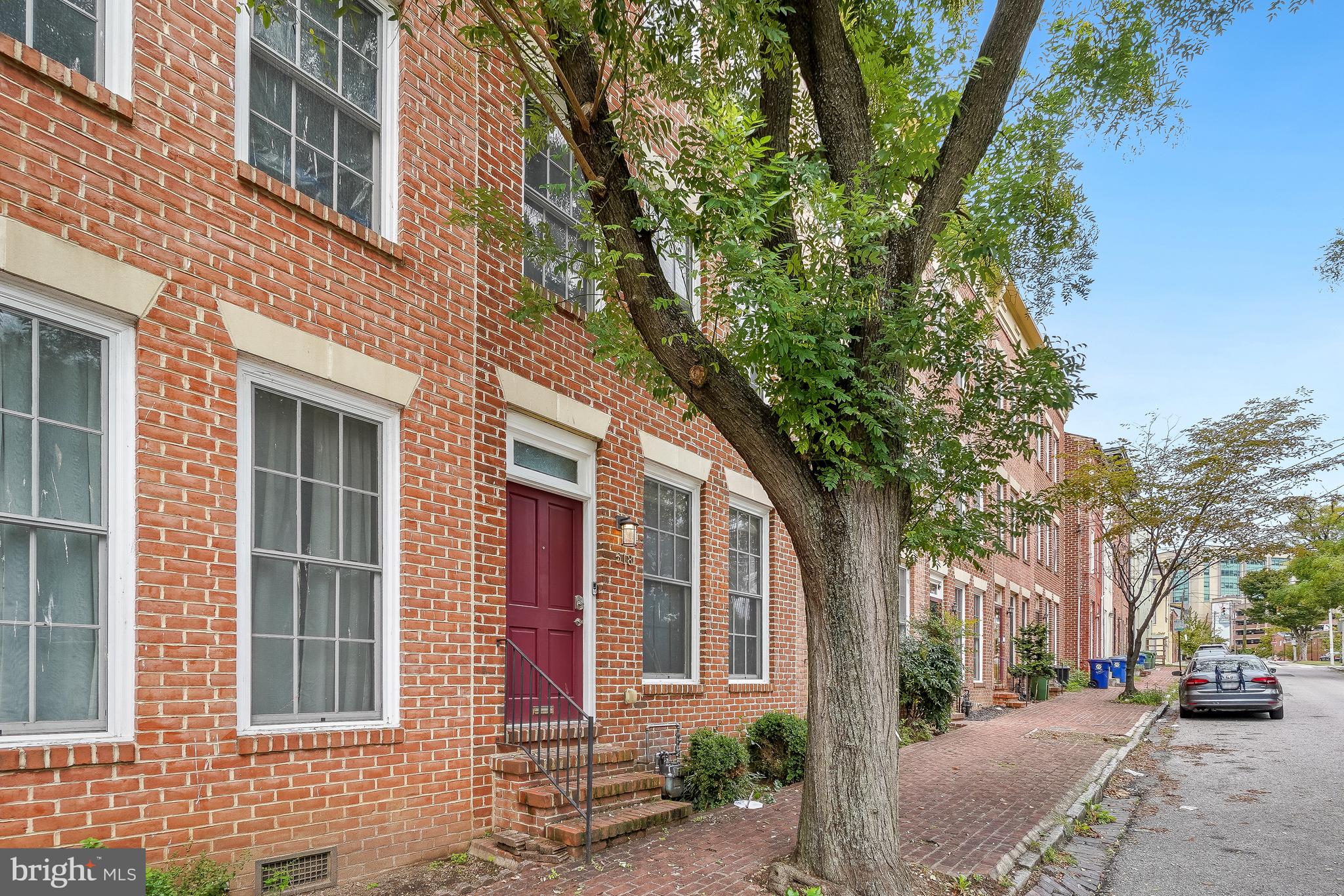 518 SAINT MARY STREET