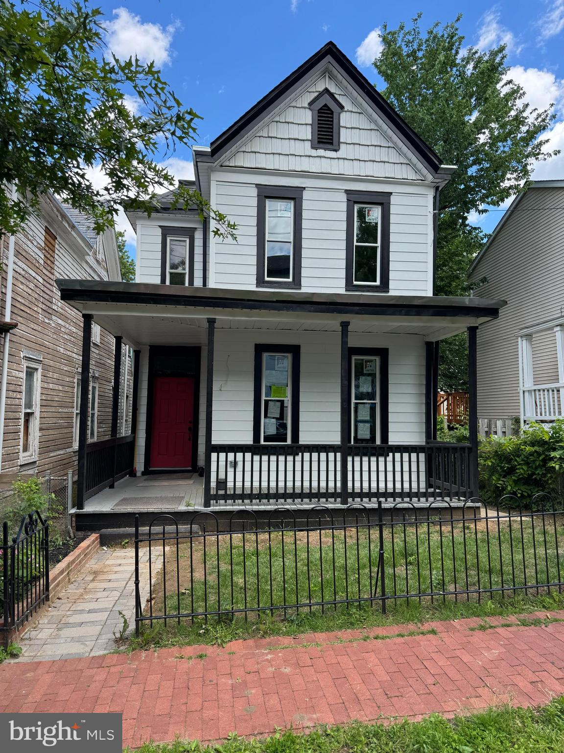 1358 VALLEY PLACE SE