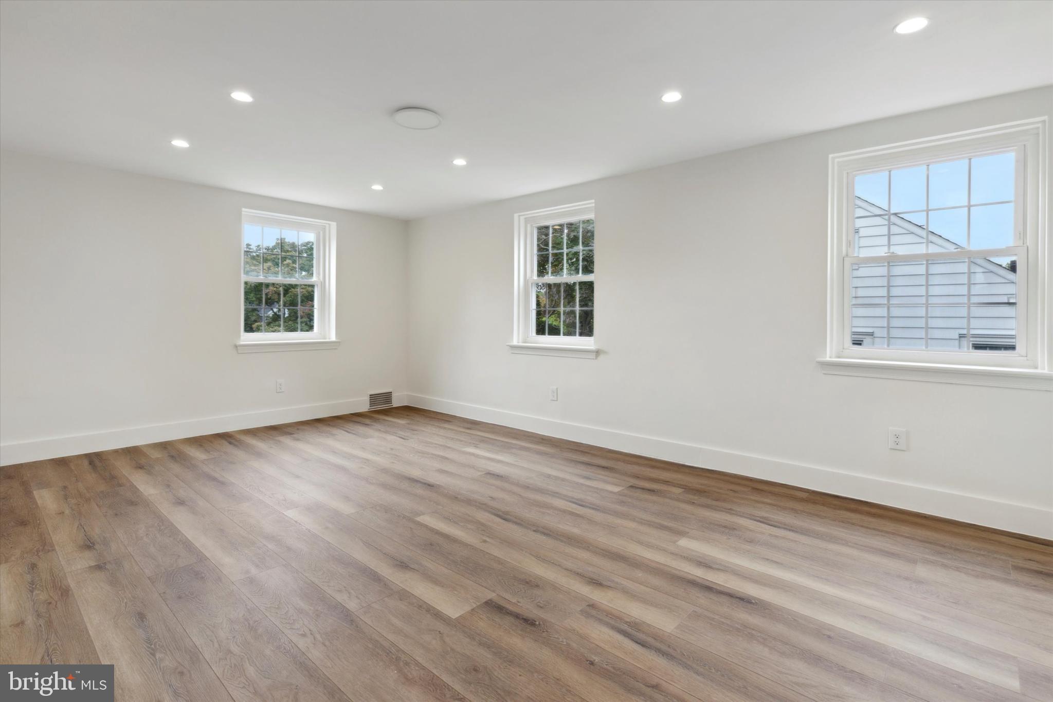 PENN WYNNE - Residential