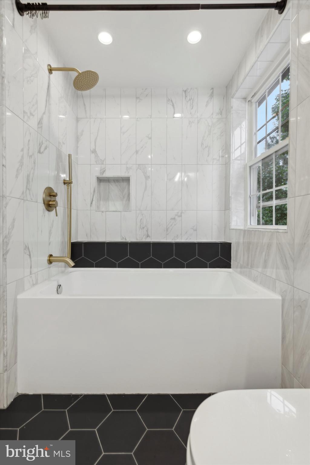 PENN WYNNE - Residential