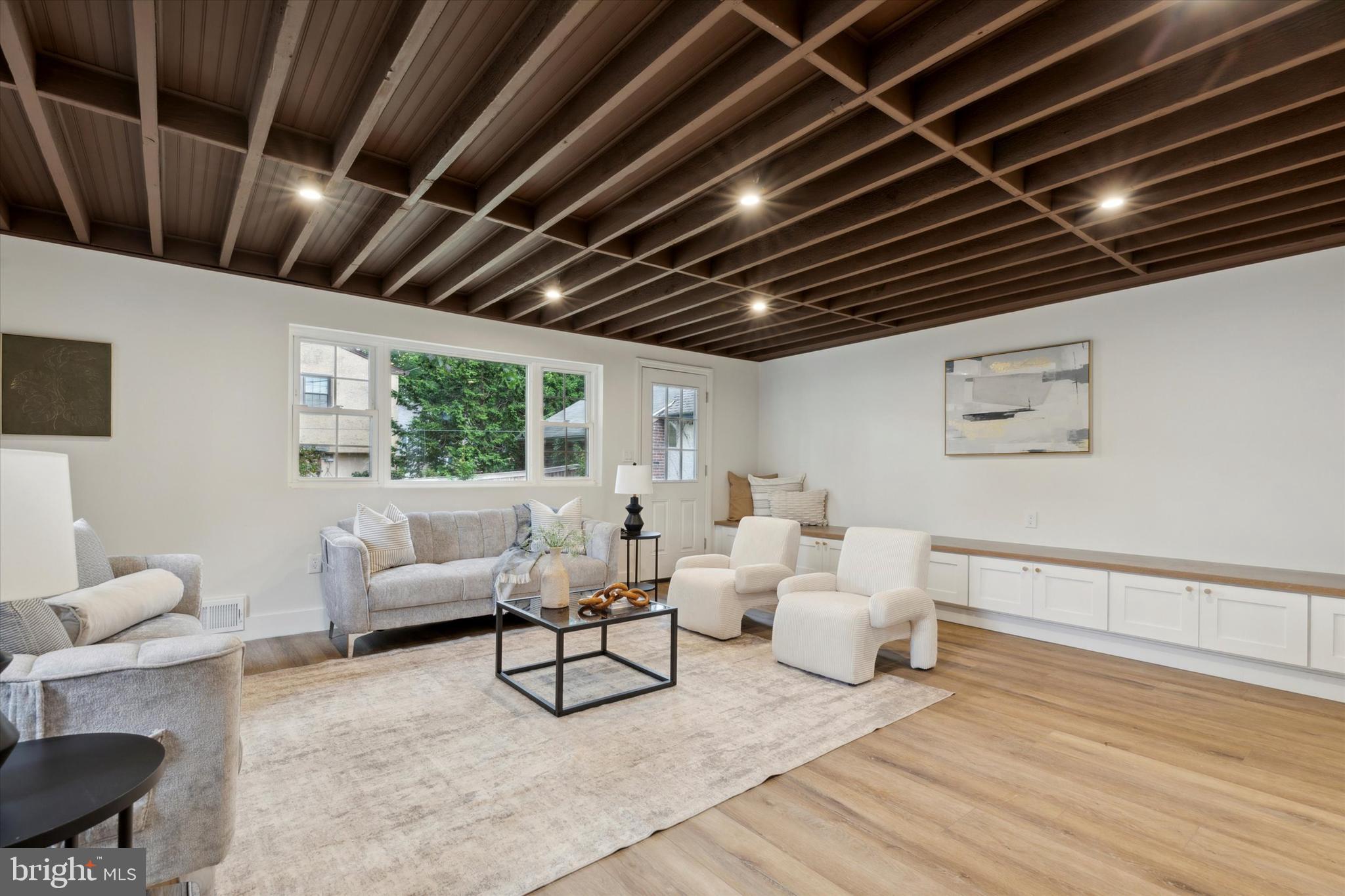 PENN WYNNE - Residential