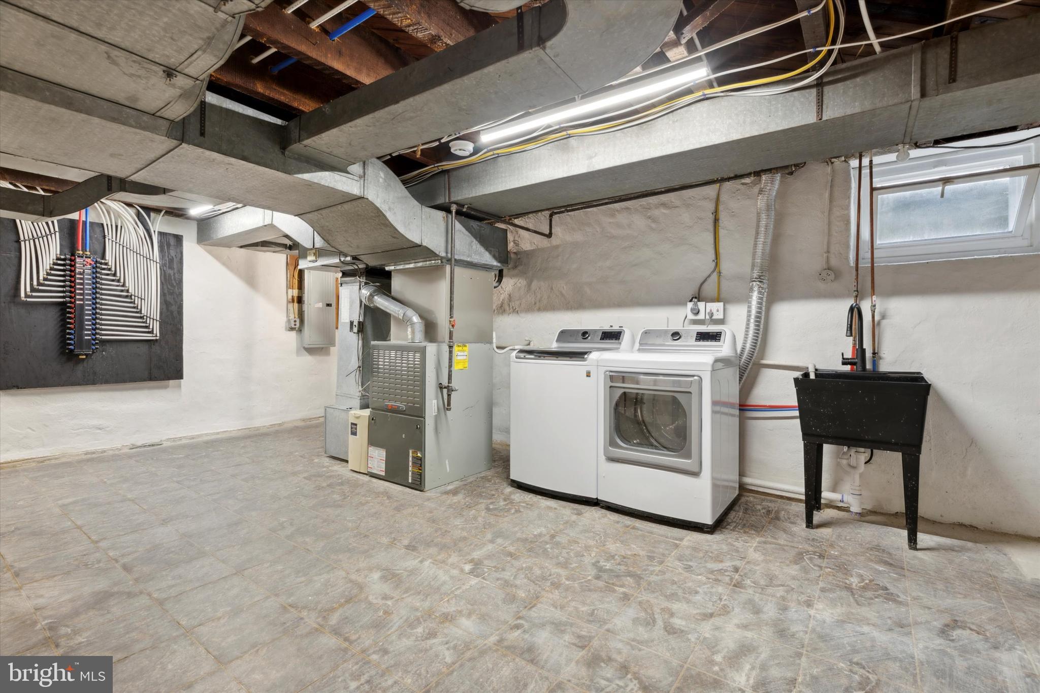 PENN WYNNE - Residential