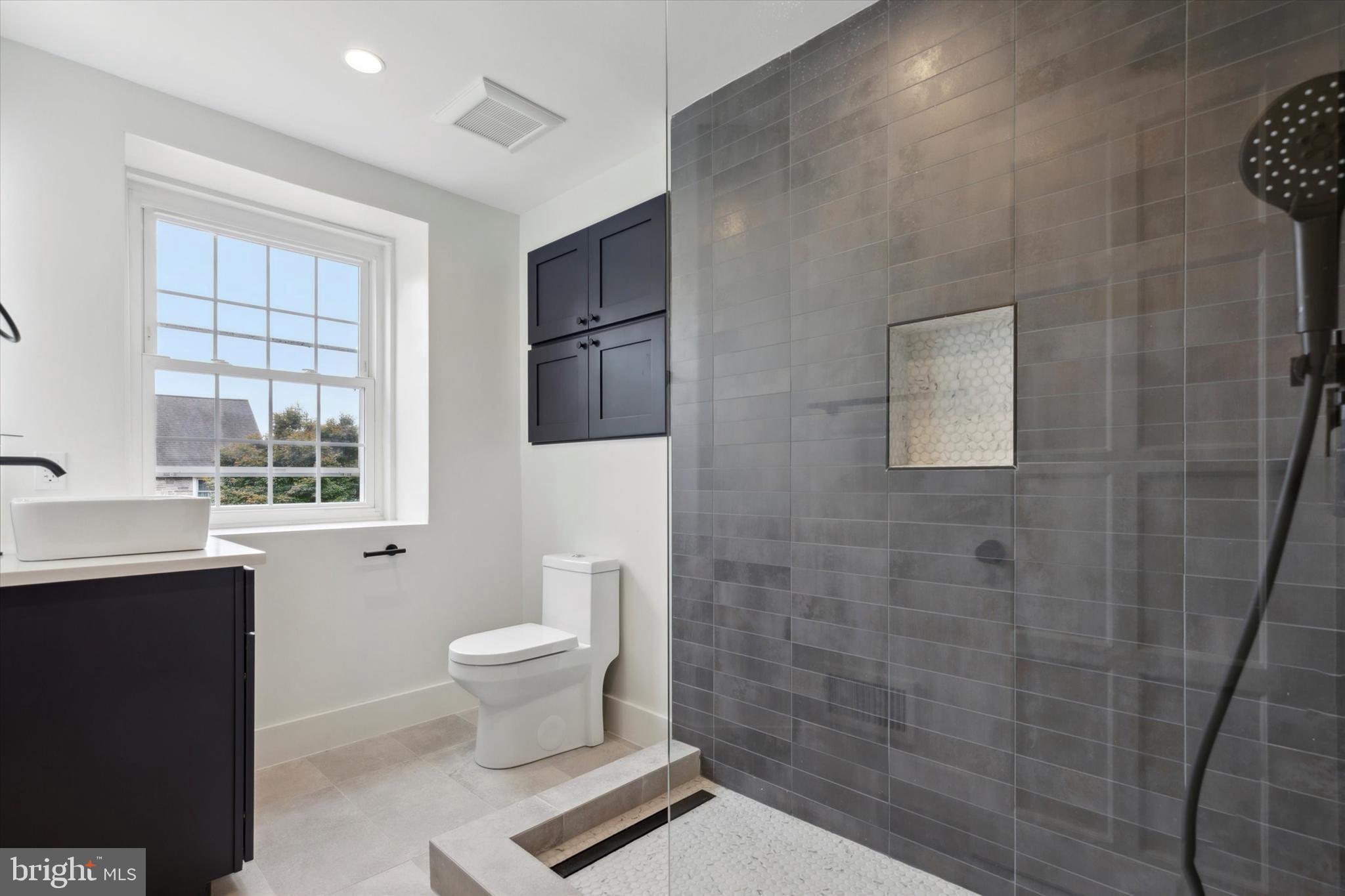 PENN WYNNE - Residential