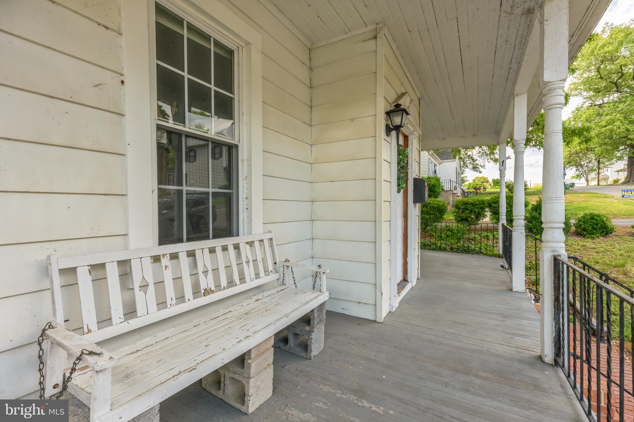 MATTINGLY AVE IND HEAD - Residential