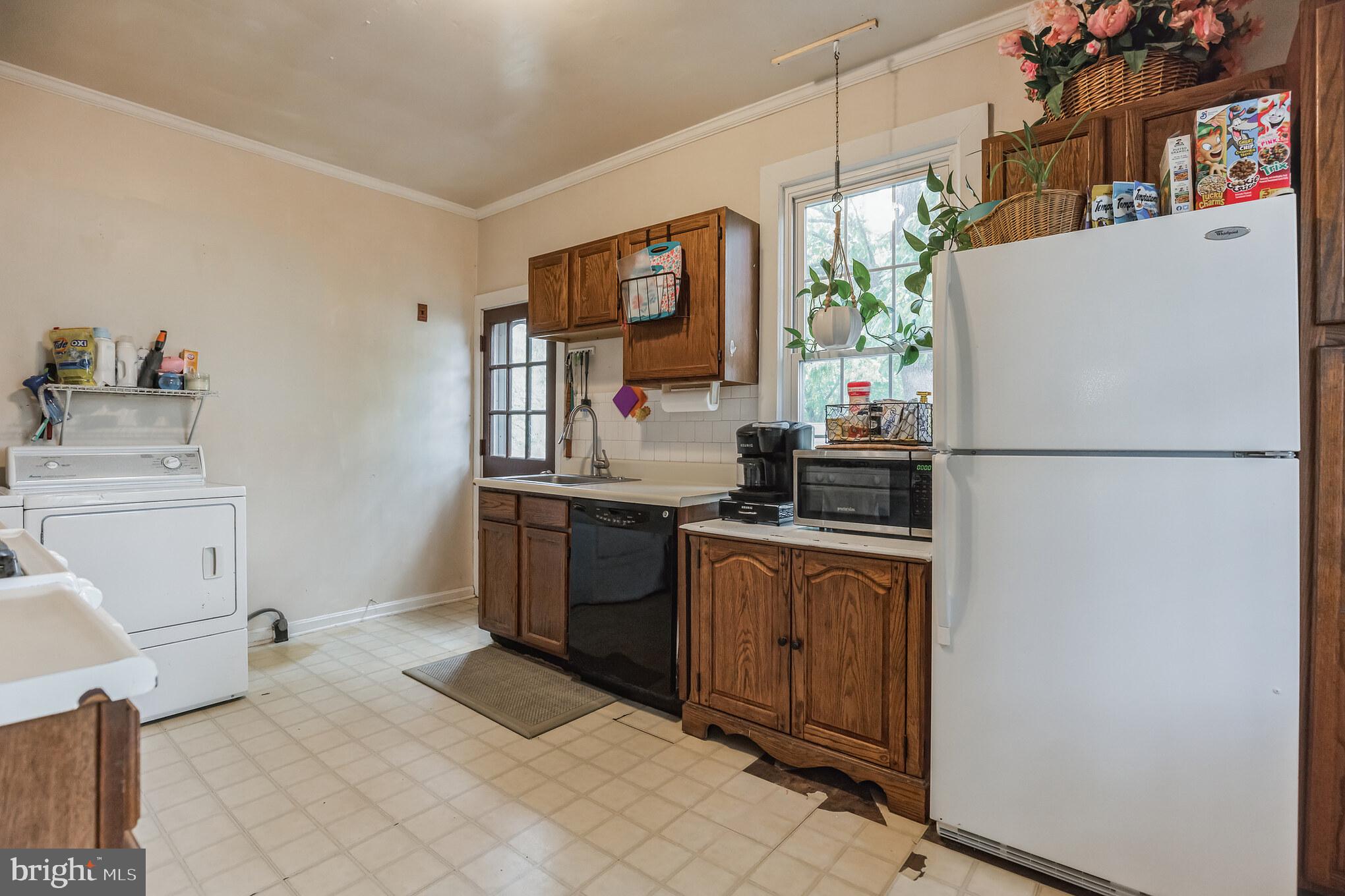 MATTINGLY AVE IND HEAD - Residential