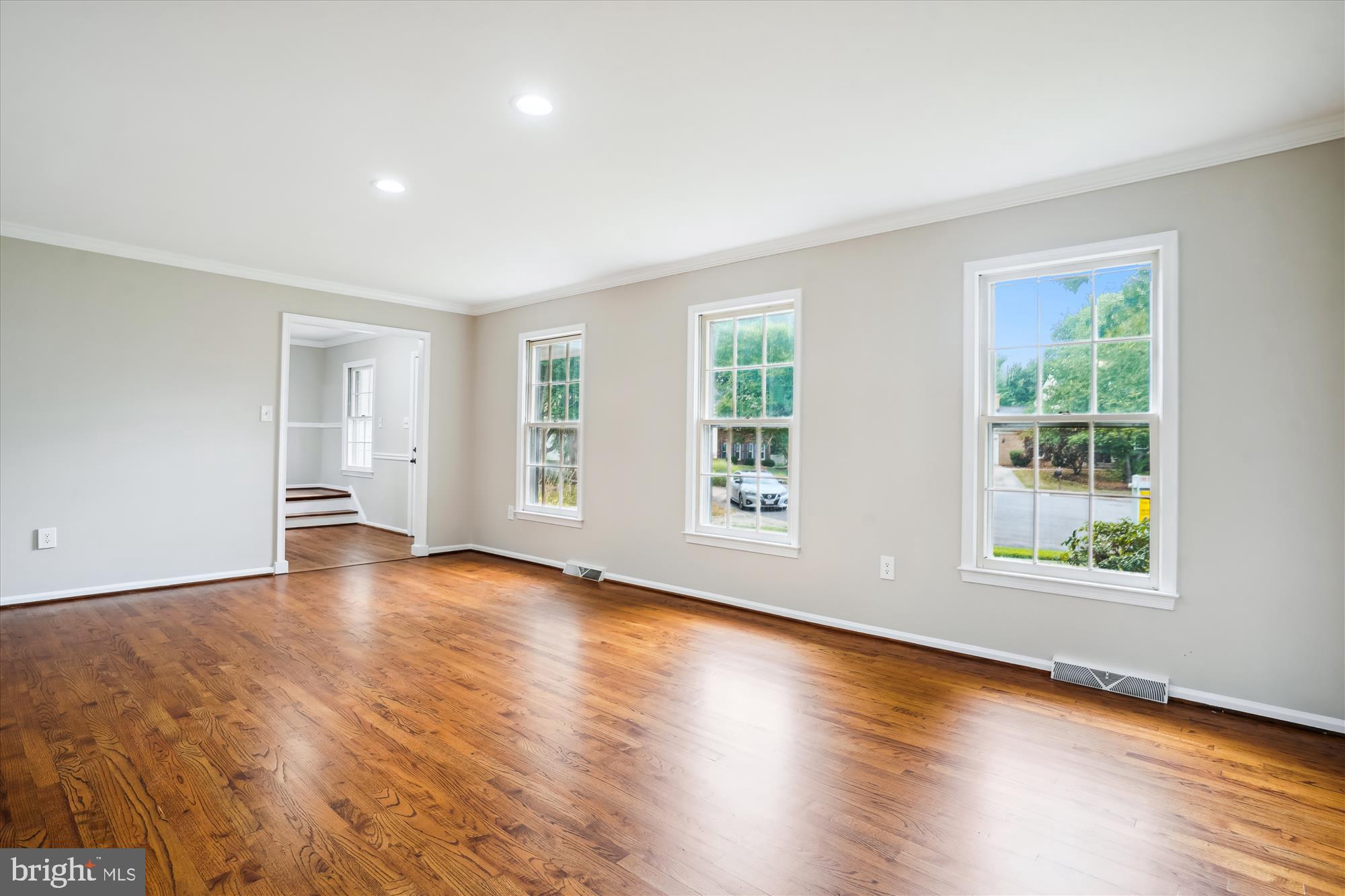 LAKE FOREST - Residential