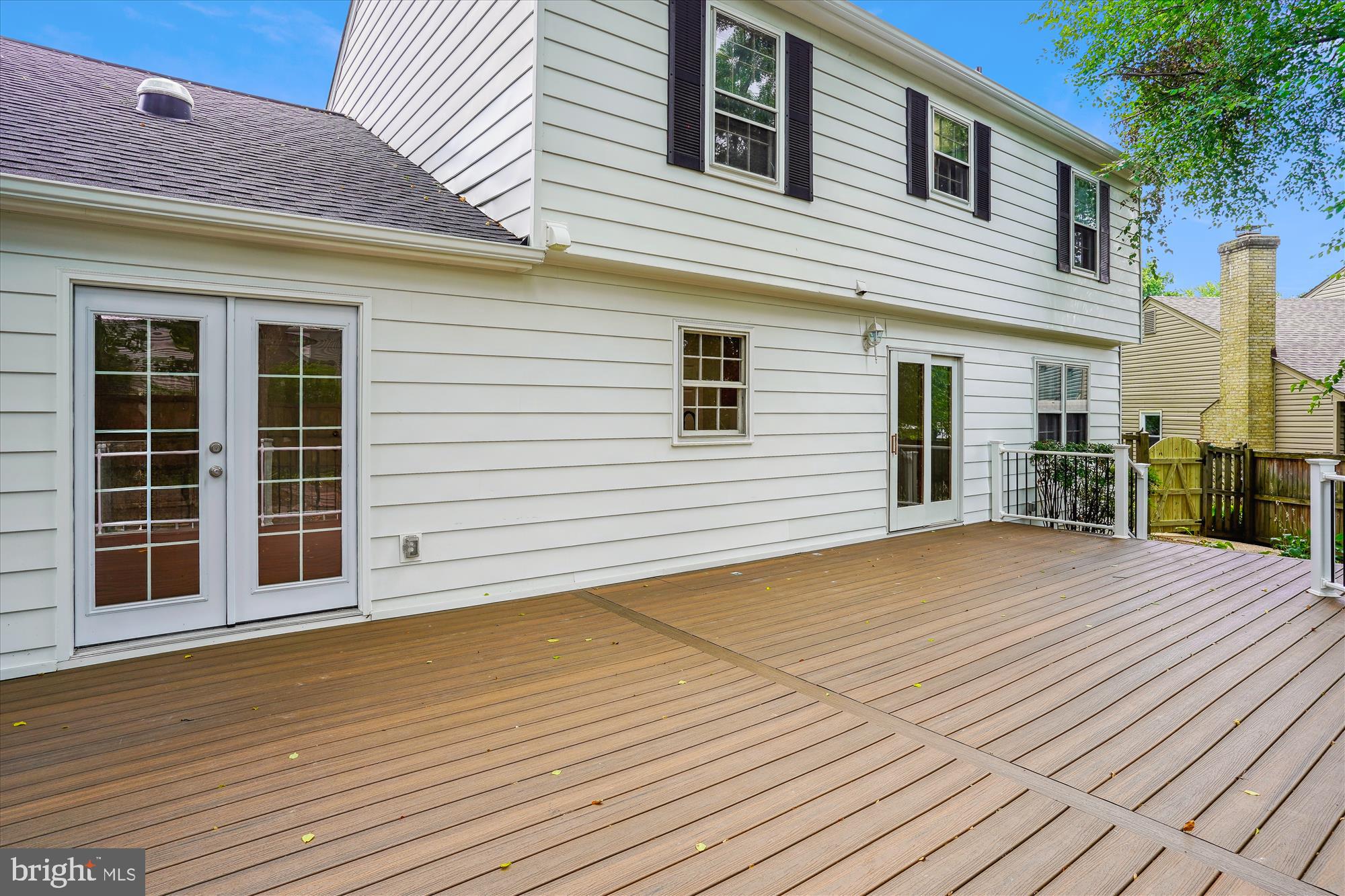 LAKE FOREST - Residential