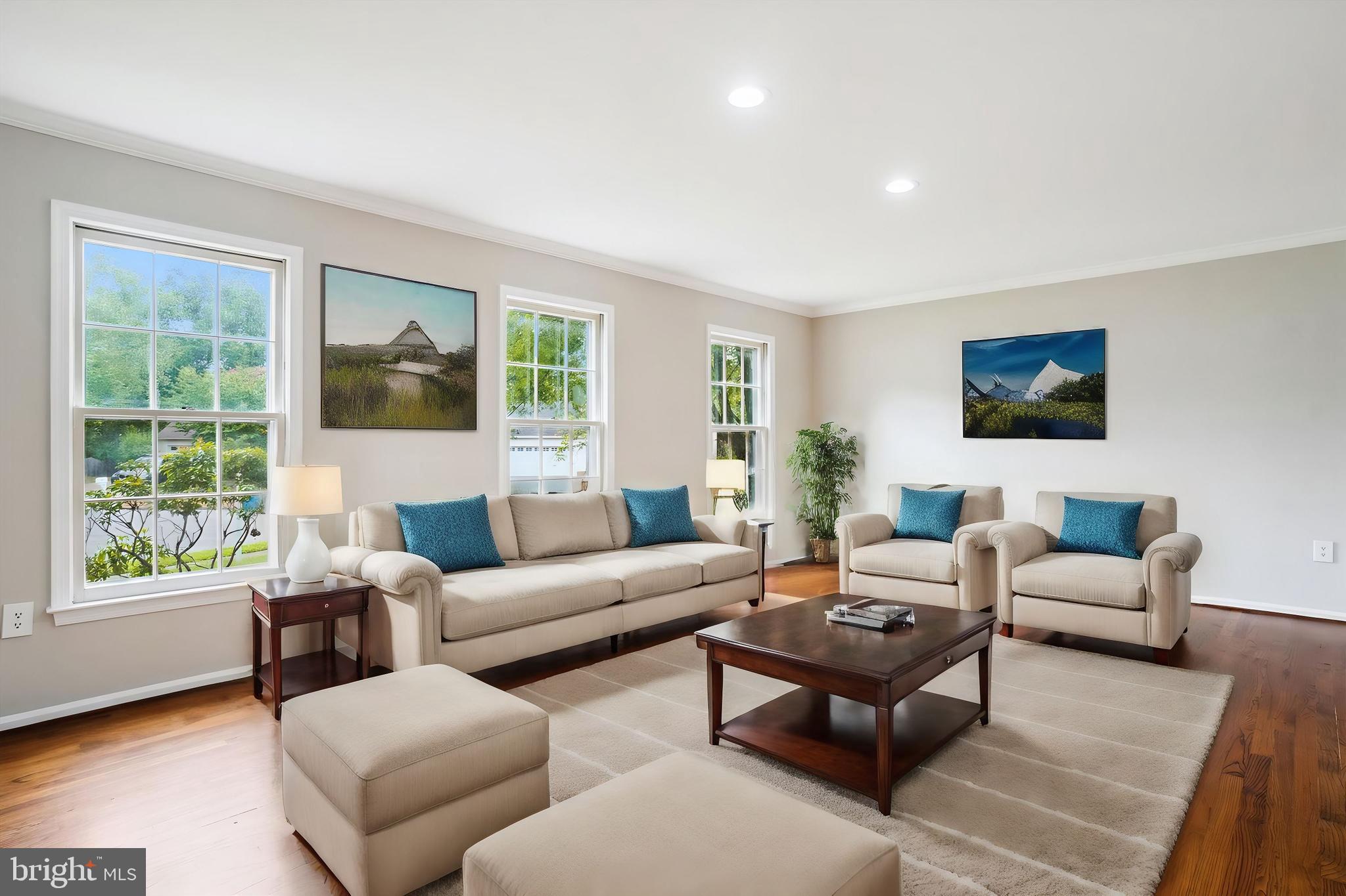 LAKE FOREST - Residential