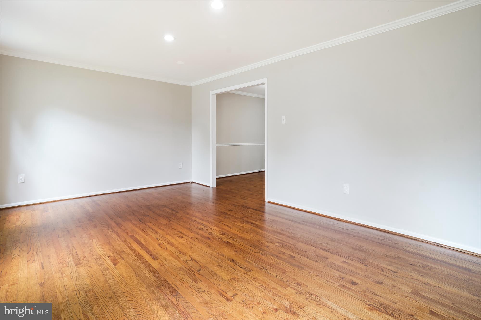 LAKE FOREST - Residential