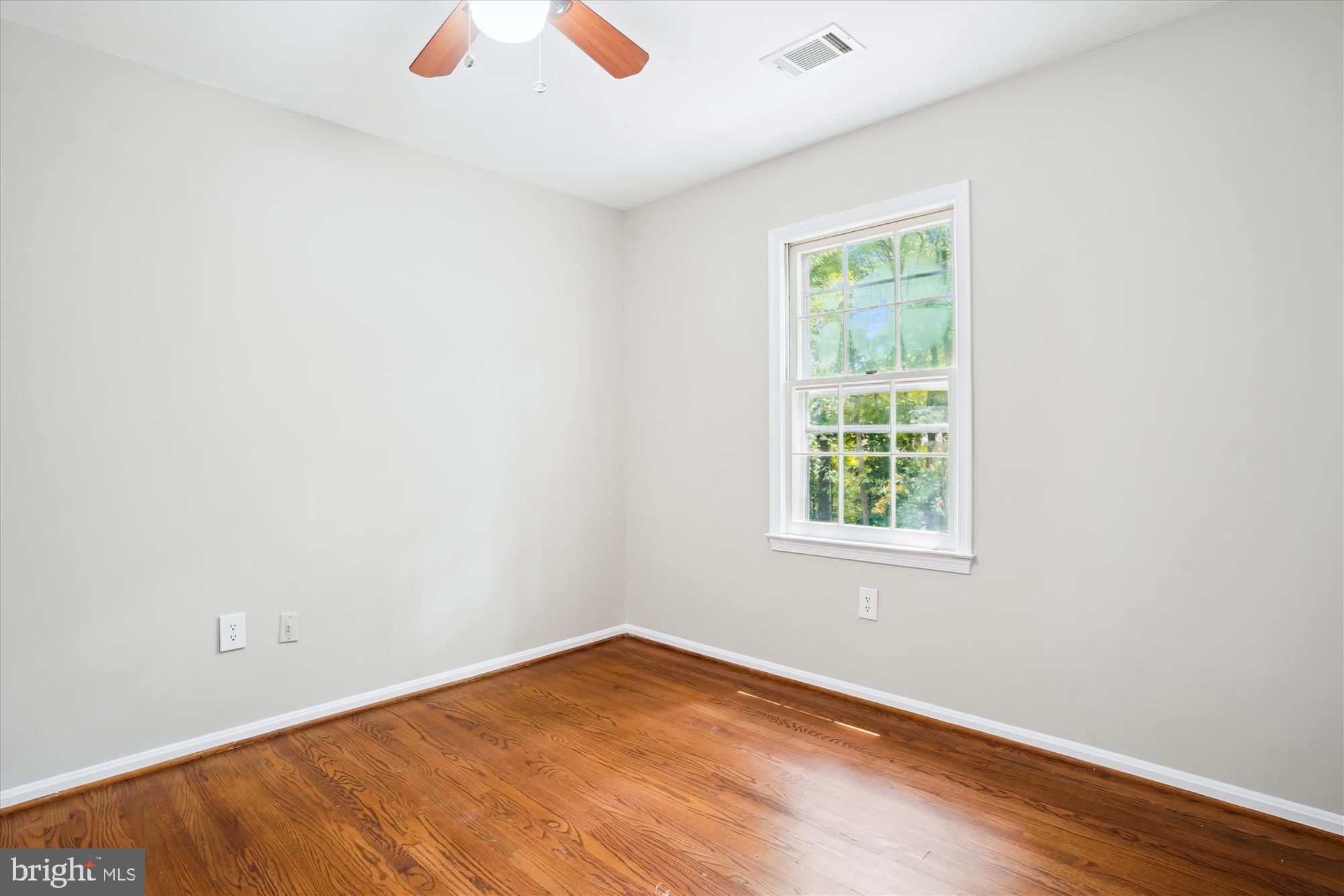 LAKE FOREST - Residential